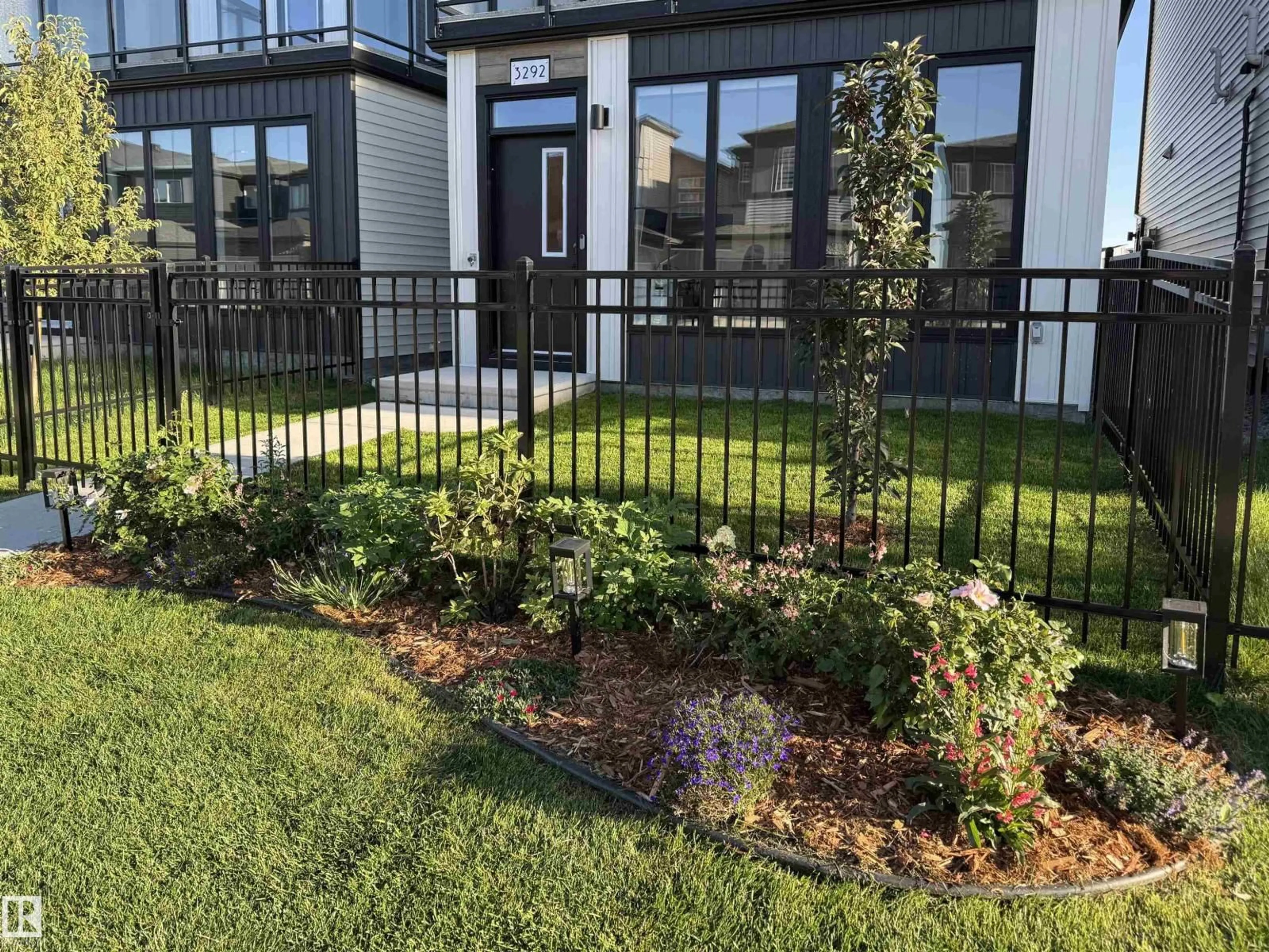 Unknown for SW - 3292 KULAY WY, Edmonton Alberta T6W5B5