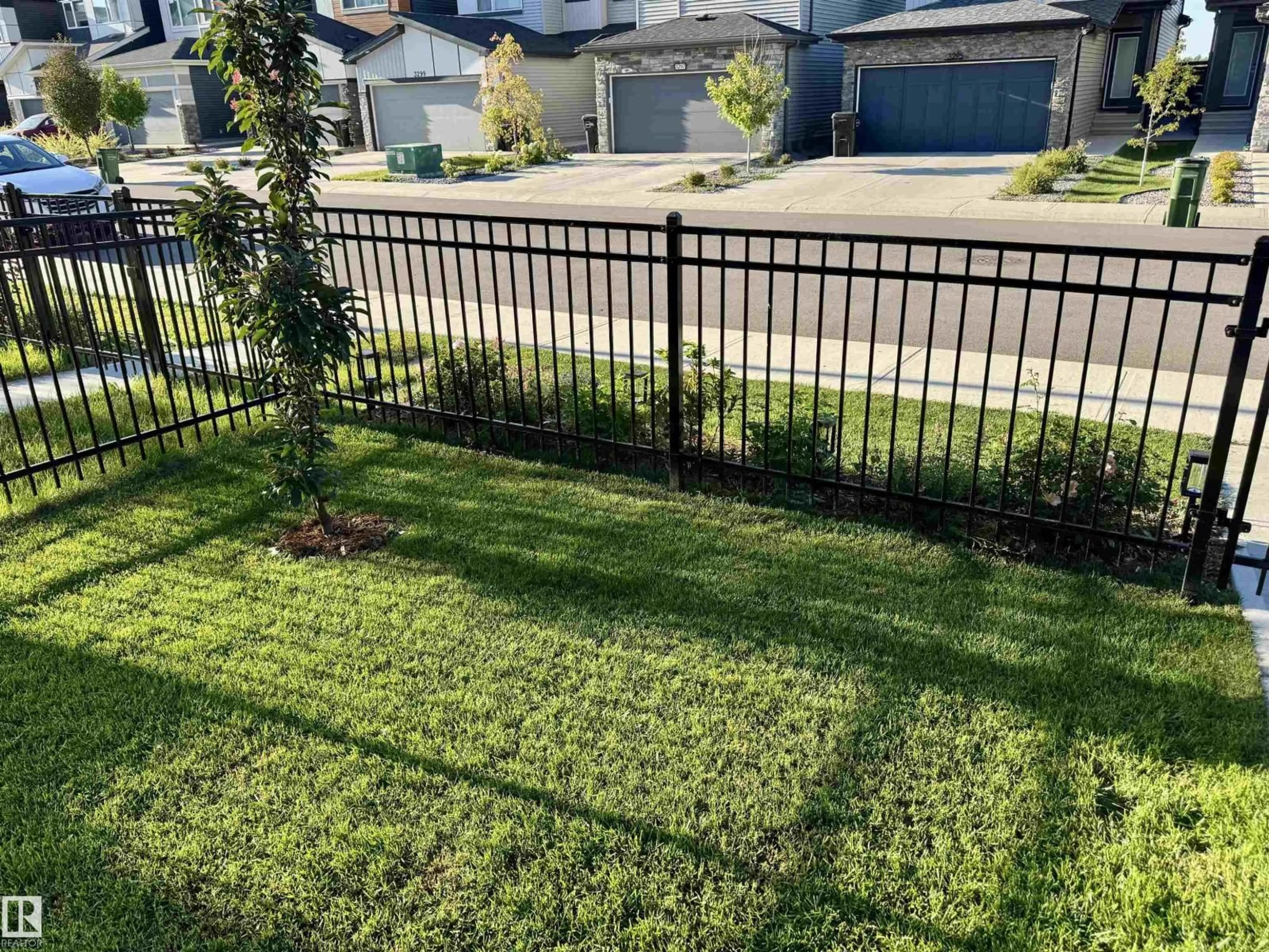 A pic from outside/outdoor area/front of a property/back of a property/a pic from drone, street for SW - 3292 KULAY WY, Edmonton Alberta T6W5B5