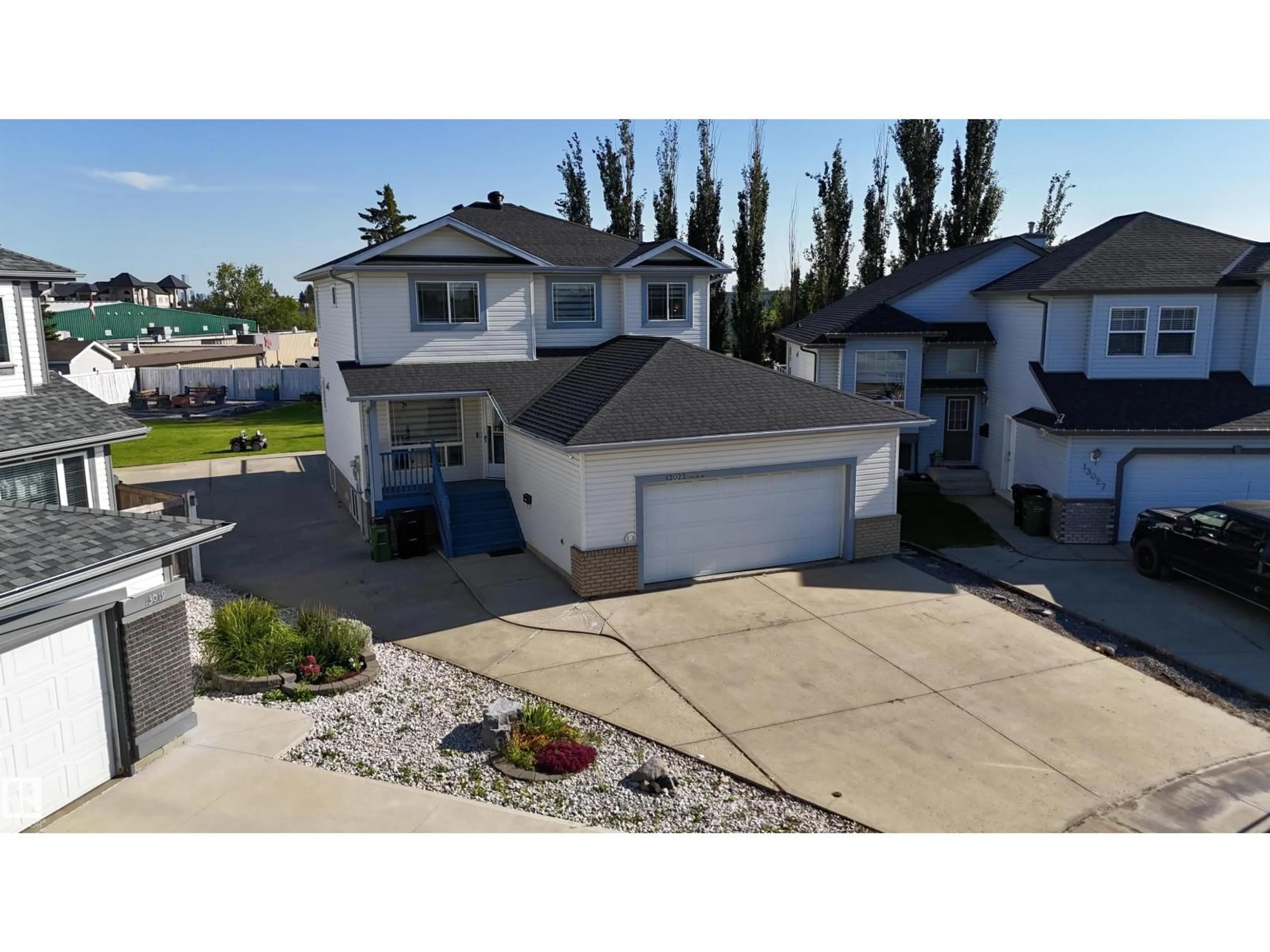 A pic from outside/outdoor area/front of a property/back of a property/a pic from drone, street for 13023 HUDSON WY, Edmonton Alberta T6V1M4