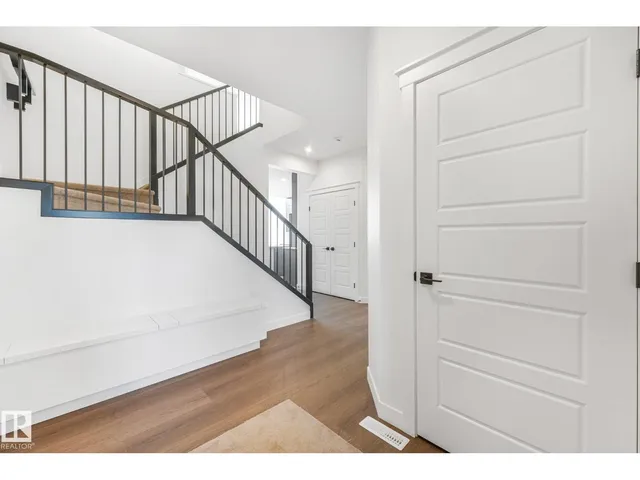 NE - 511 157 AV, Edmonton 5