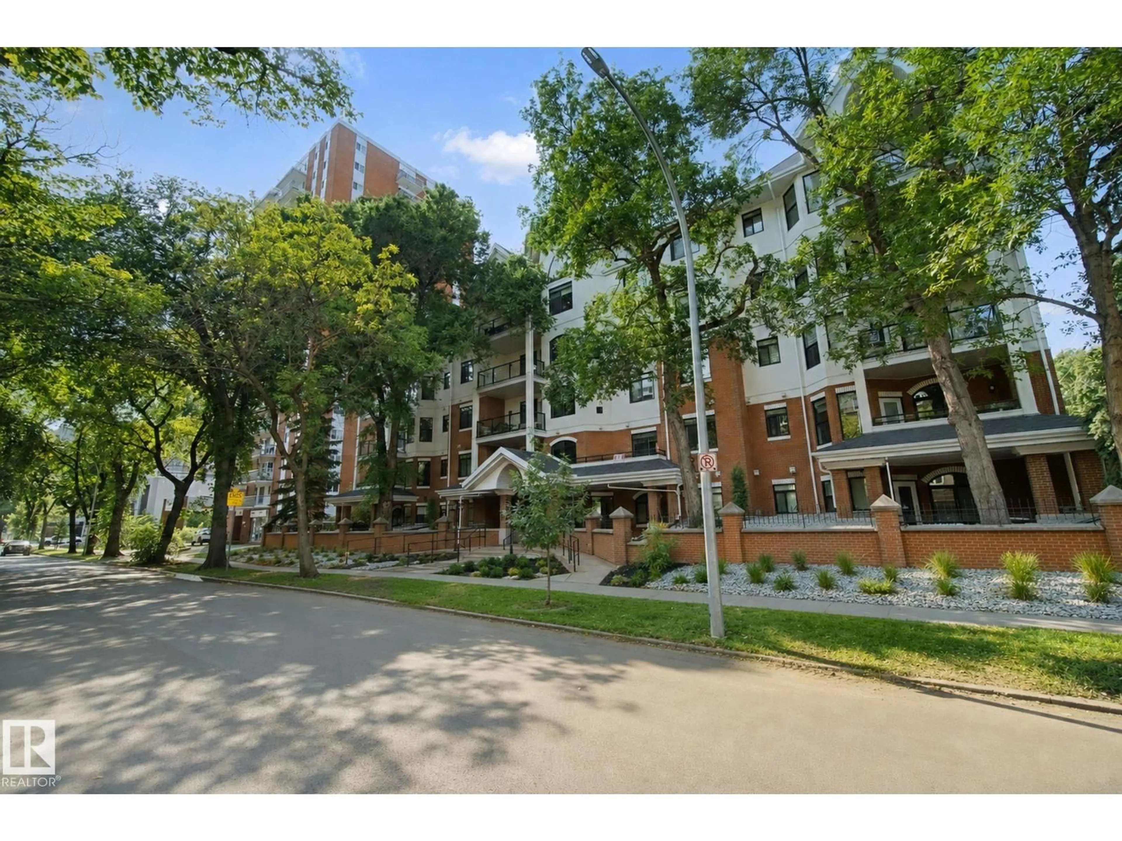 Unknown for #203 - 10178 117 ST, Edmonton Alberta T5K2X9