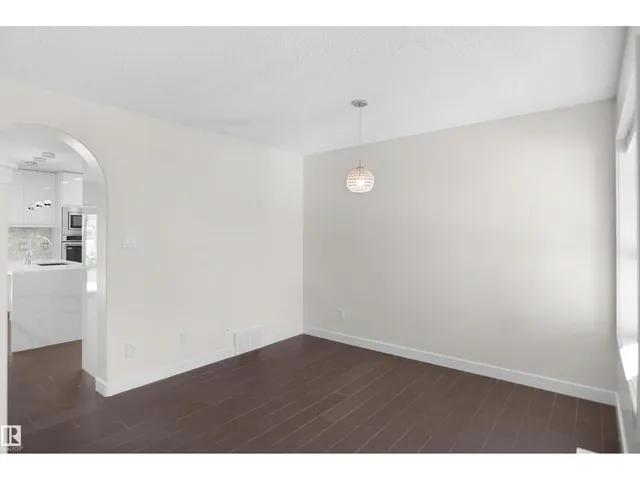 19 CHRISTINA WY, Sherwood Park 4