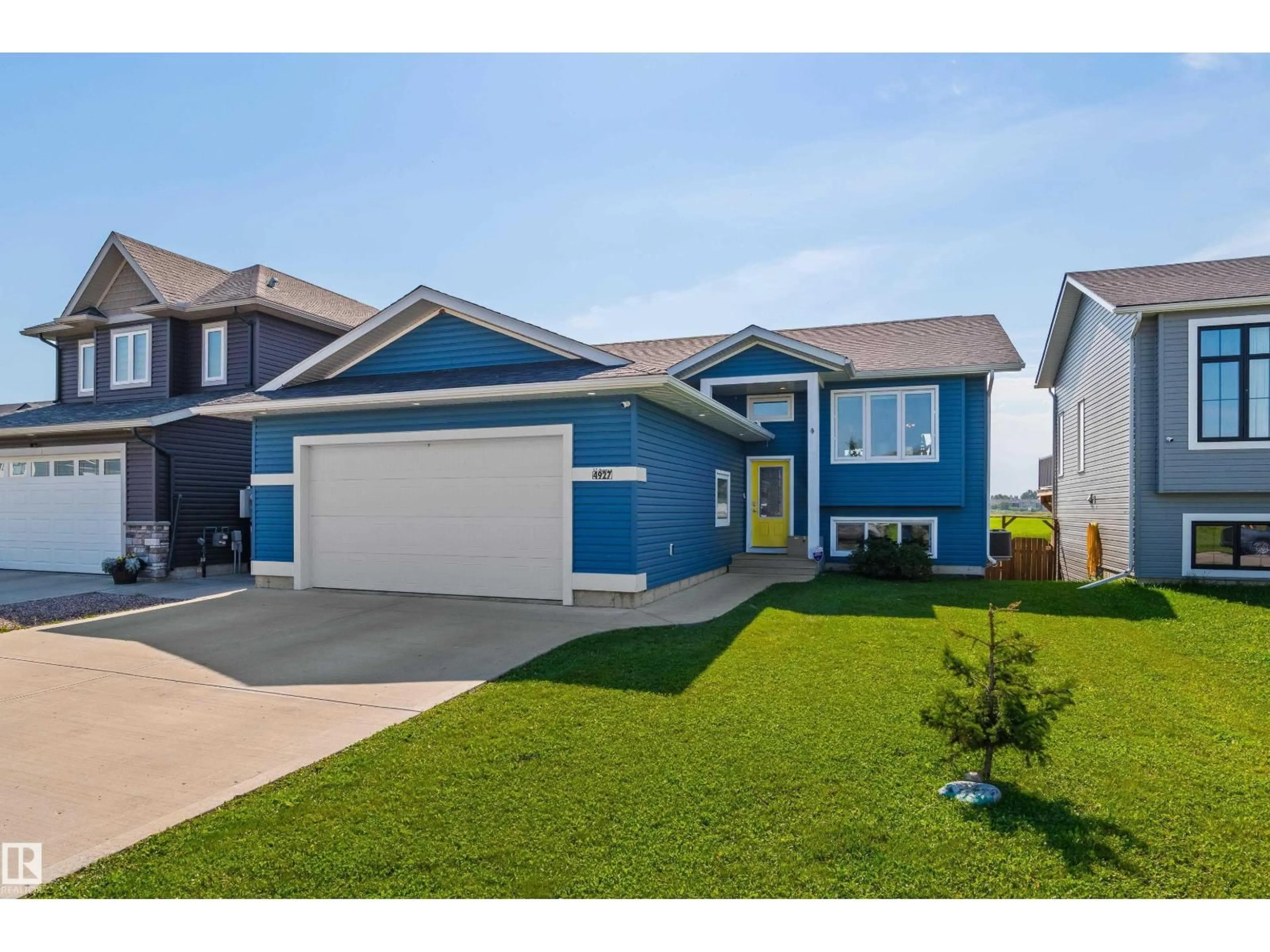 Home with vinyl exterior material, street for 4927 57 AV, Cold Lake Alberta T9M0E7