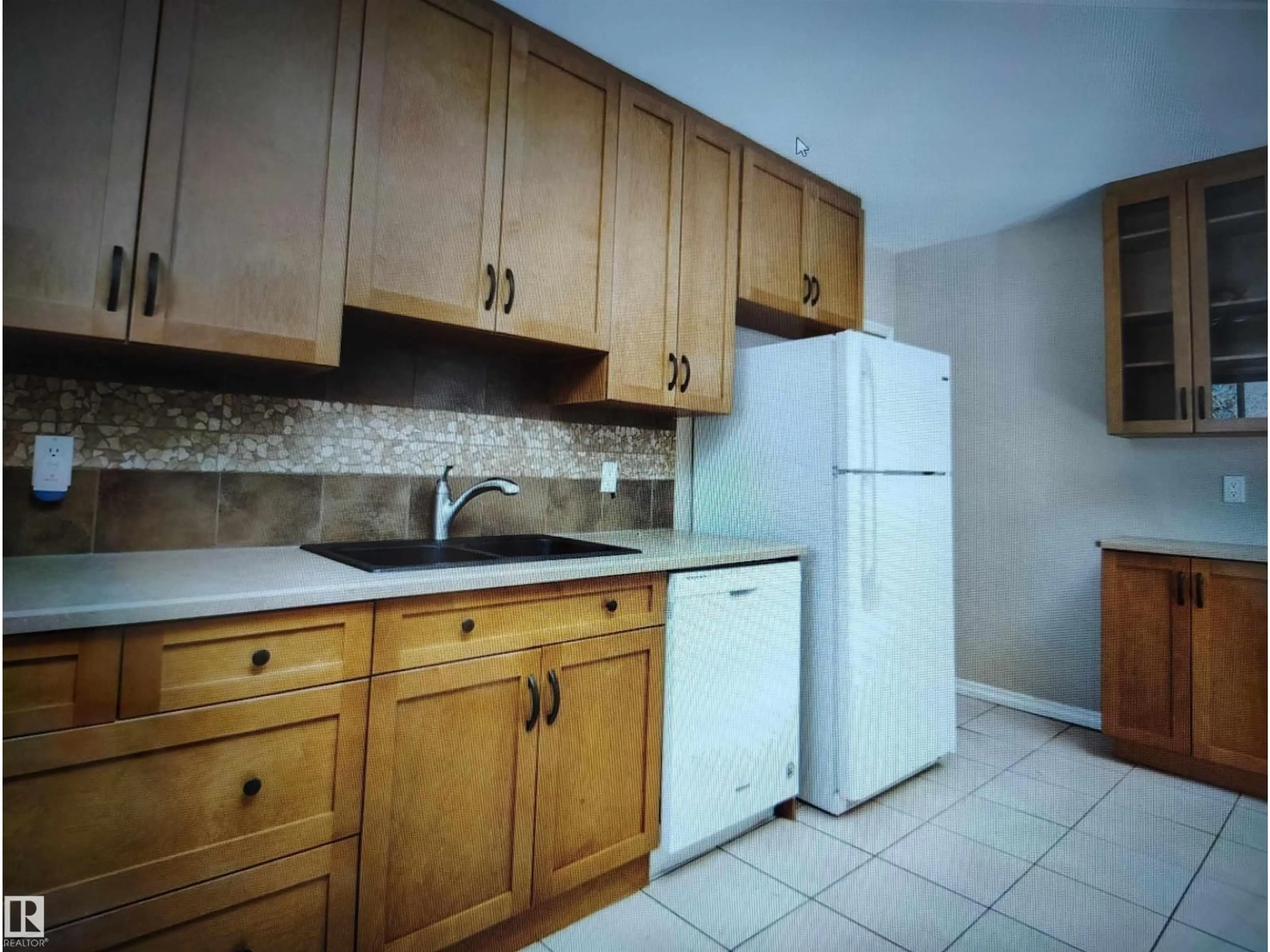 Standard kitchen, unknown for NW - 11730 125 ST, Edmonton Alberta T5M0N6