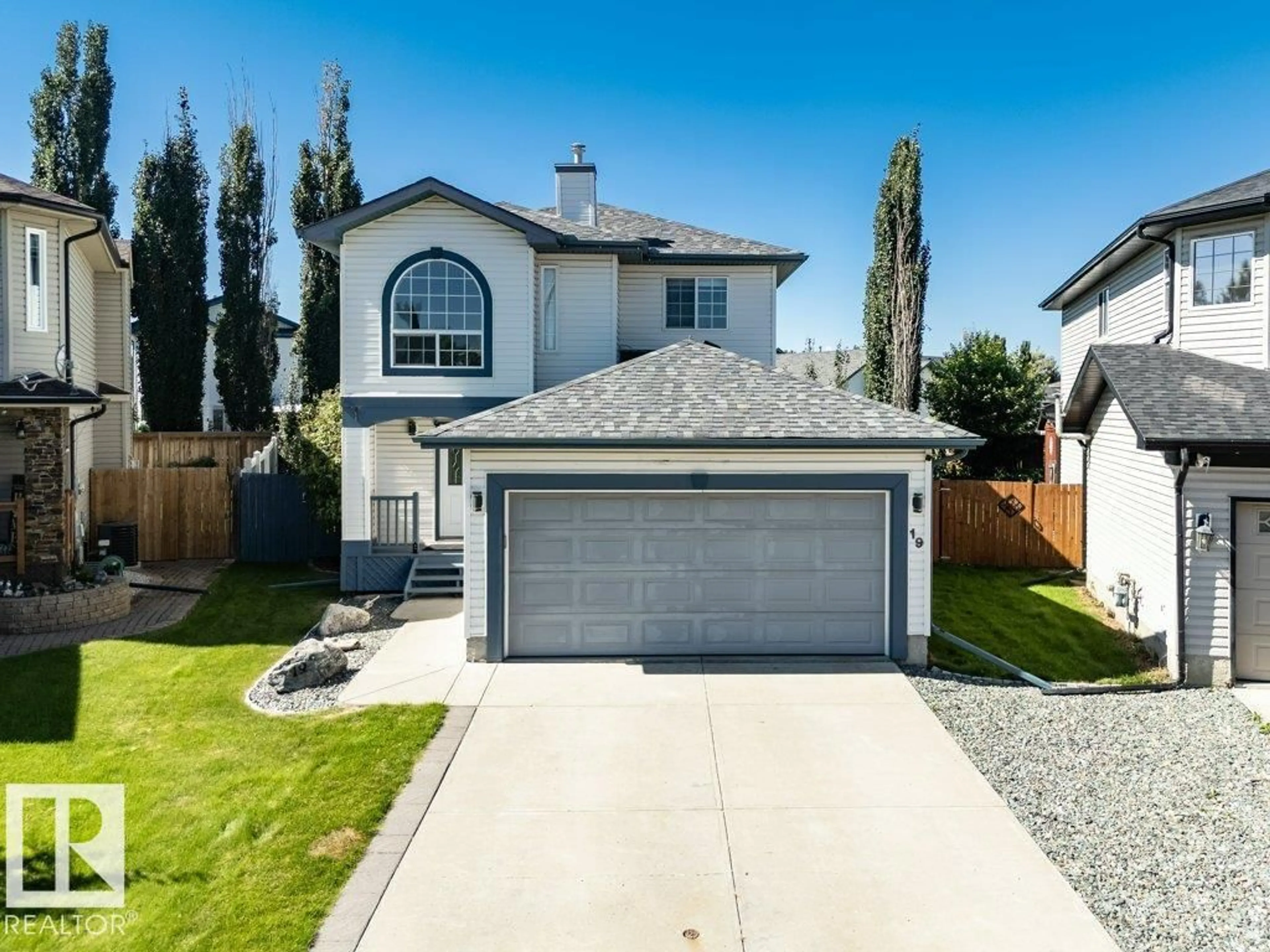 Home with vinyl exterior material, street for 19 LEYLAND, Spruce Grove Alberta T7X4P1