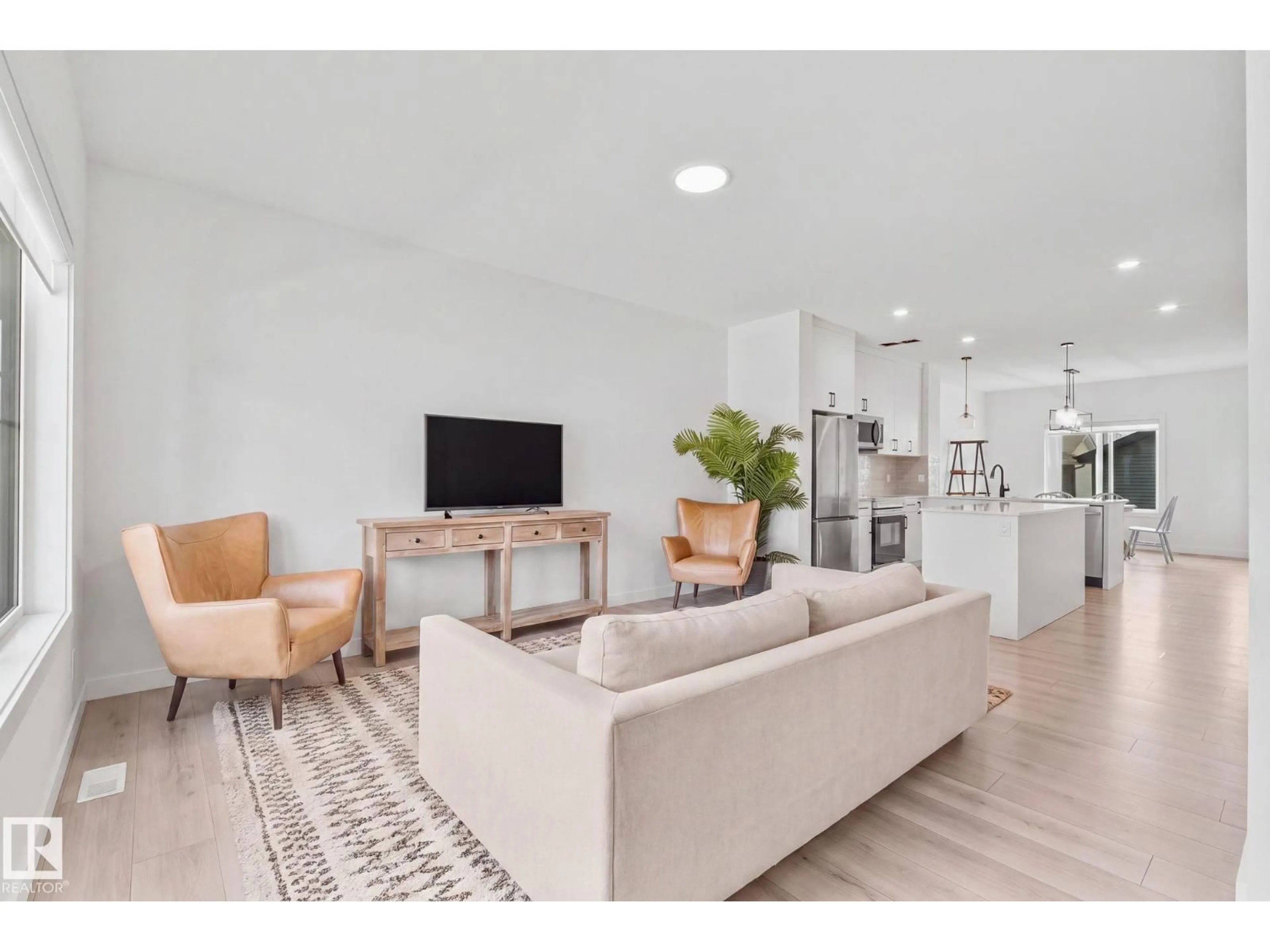 Living room with furniture, unknown for LI SW - 4023 HAWTHORN LINK, Edmonton Alberta T6X1Y6