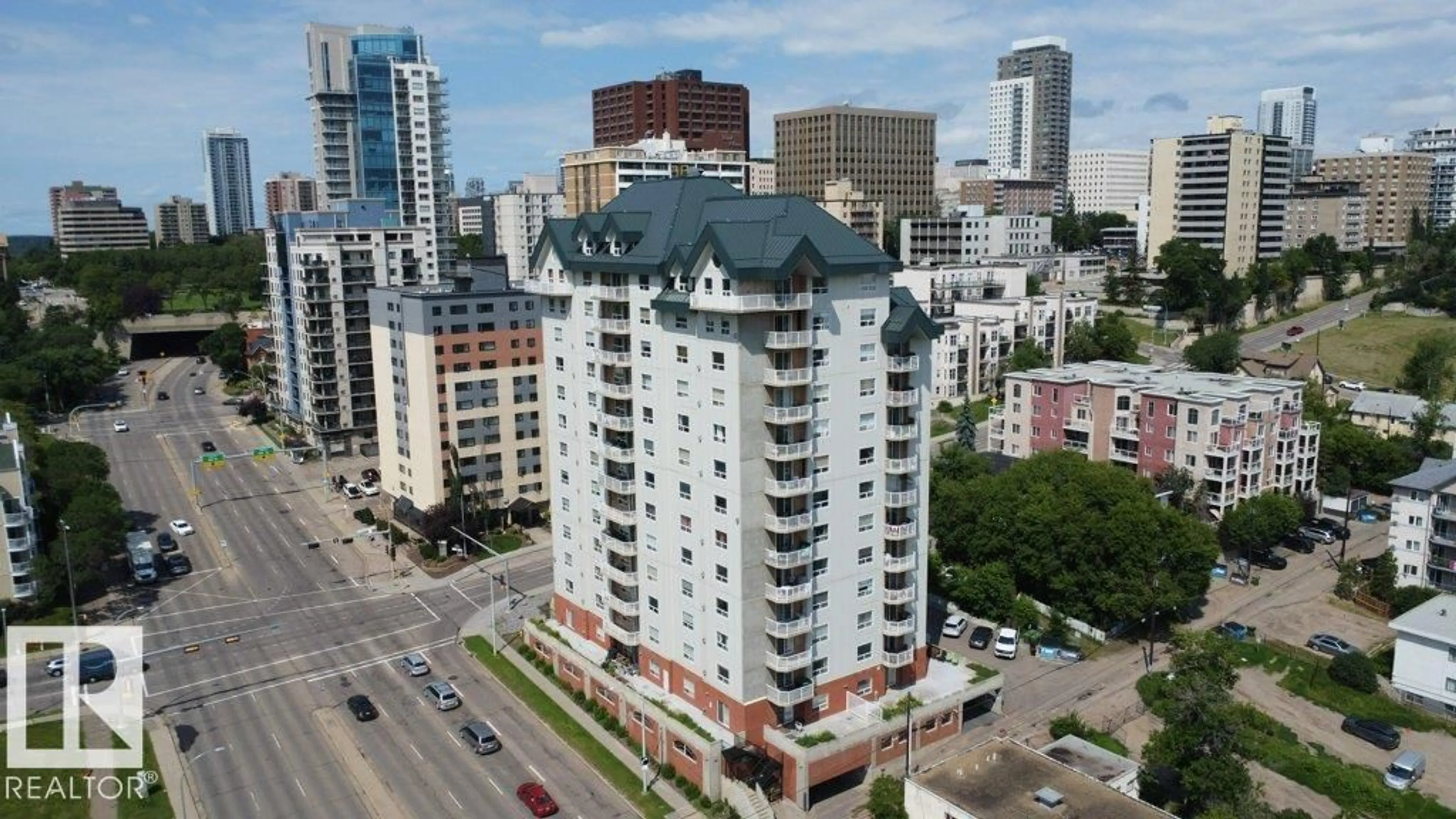 A pic from outside/outdoor area/front of a property/back of a property/a pic from drone, city buildings view from balcony for 505 - 9707 105 ST, Edmonton Alberta T5K2Y4