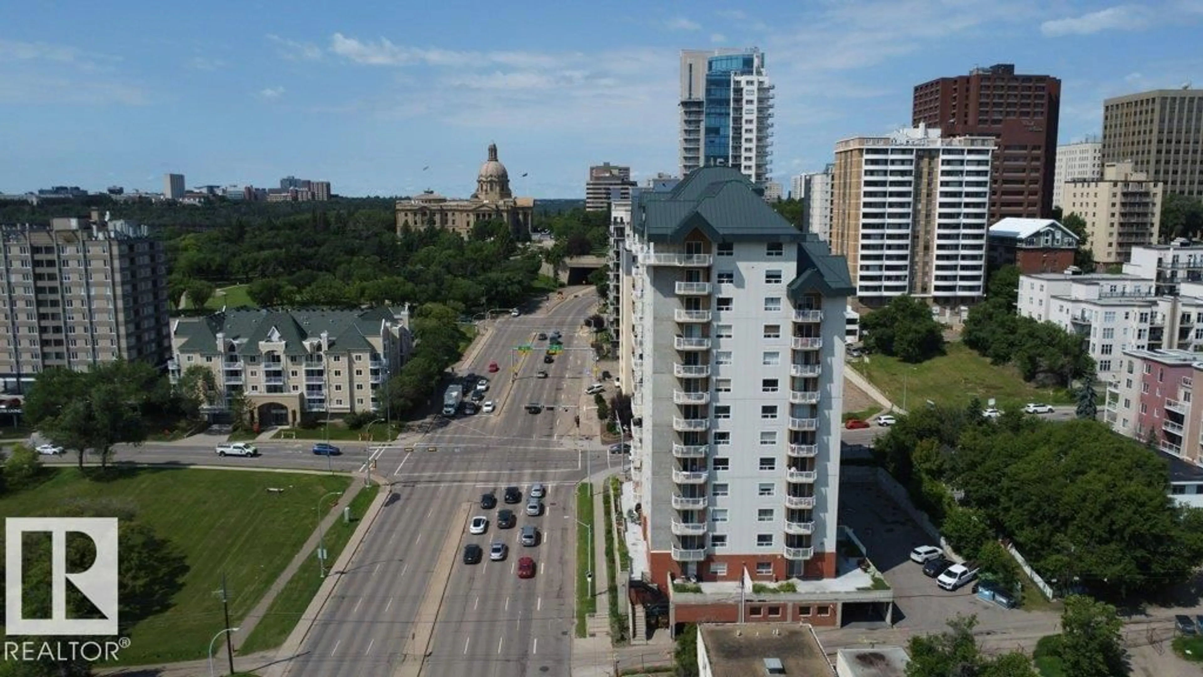 A pic from outside/outdoor area/front of a property/back of a property/a pic from drone, city buildings view from balcony for 505 - 9707 105 ST, Edmonton Alberta T5K2Y4