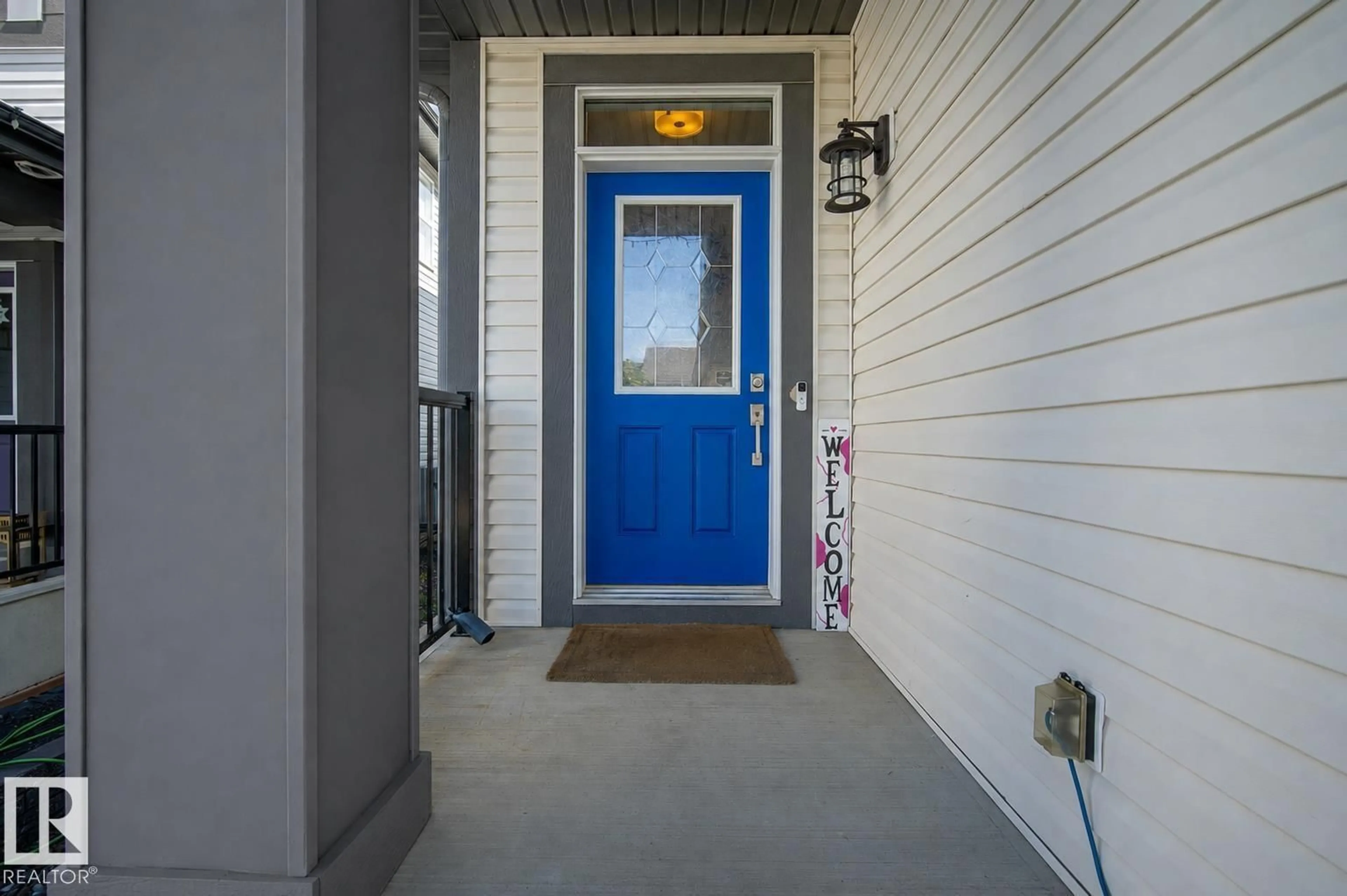 Indoor entryway for 89 SUMMERSTONE LN, Sherwood Park Alberta T8H0K2