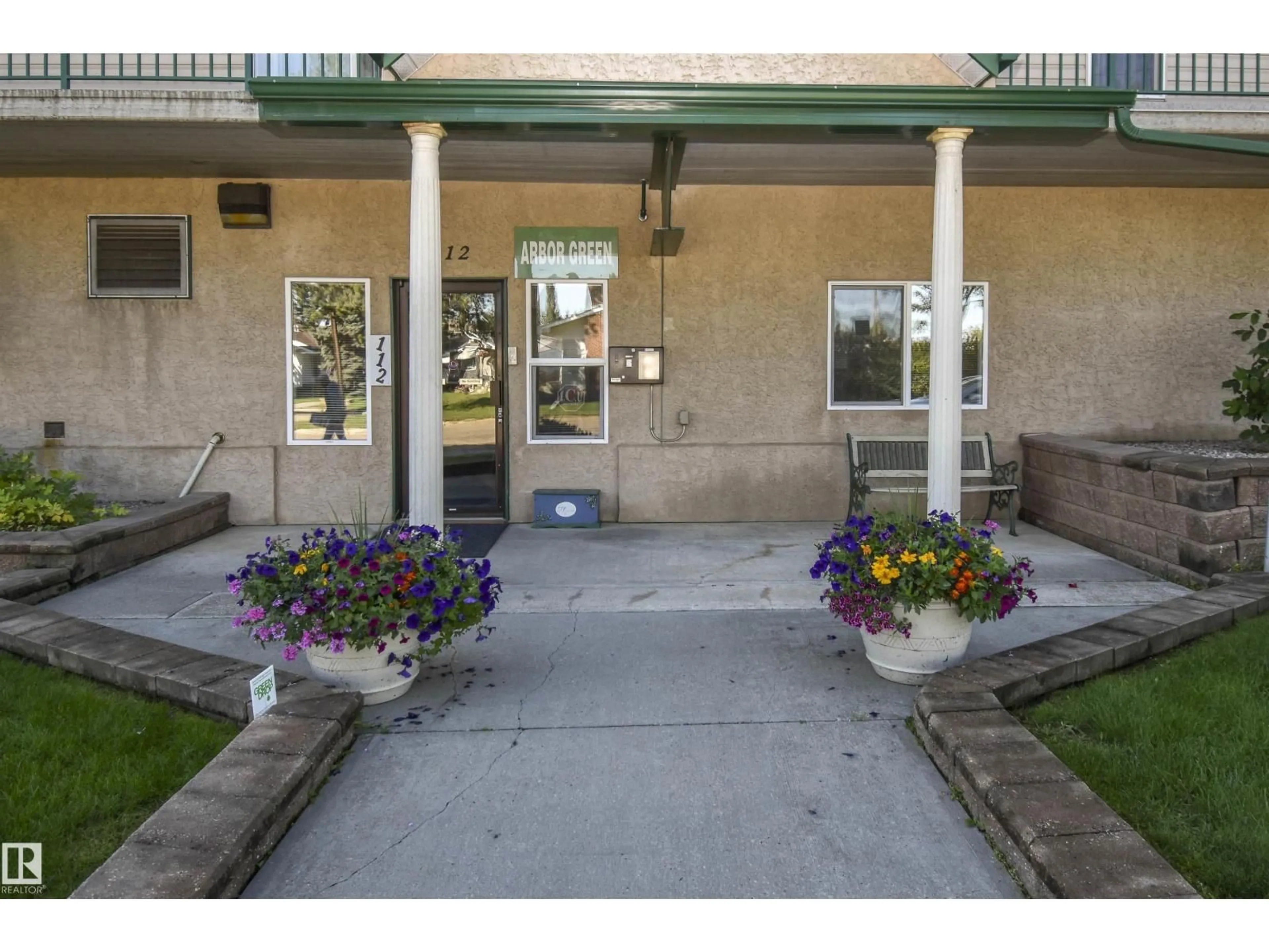 Indoor foyer for 306 - 112 CHURCH RD, Spruce Grove Alberta T7X3X1