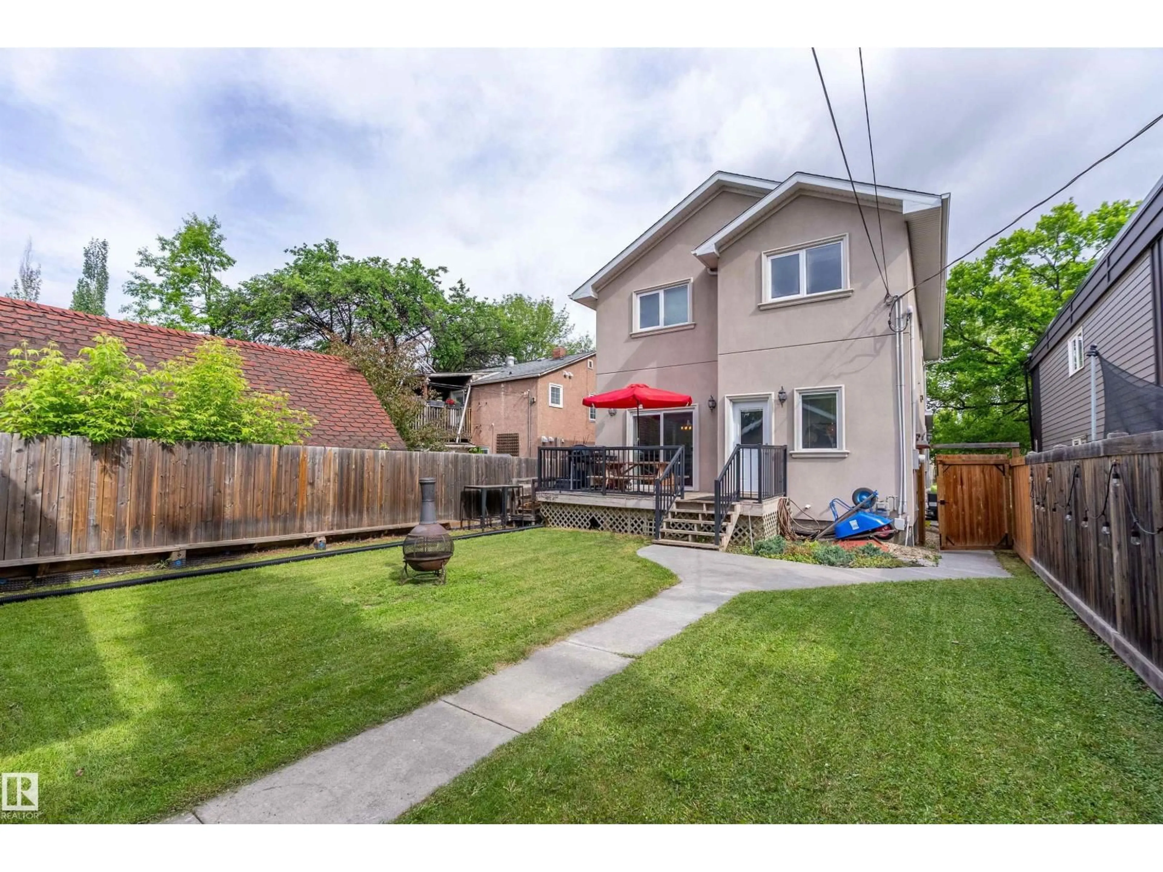 Patio, street for 10623 75 AV, Edmonton Alberta T6E1J6