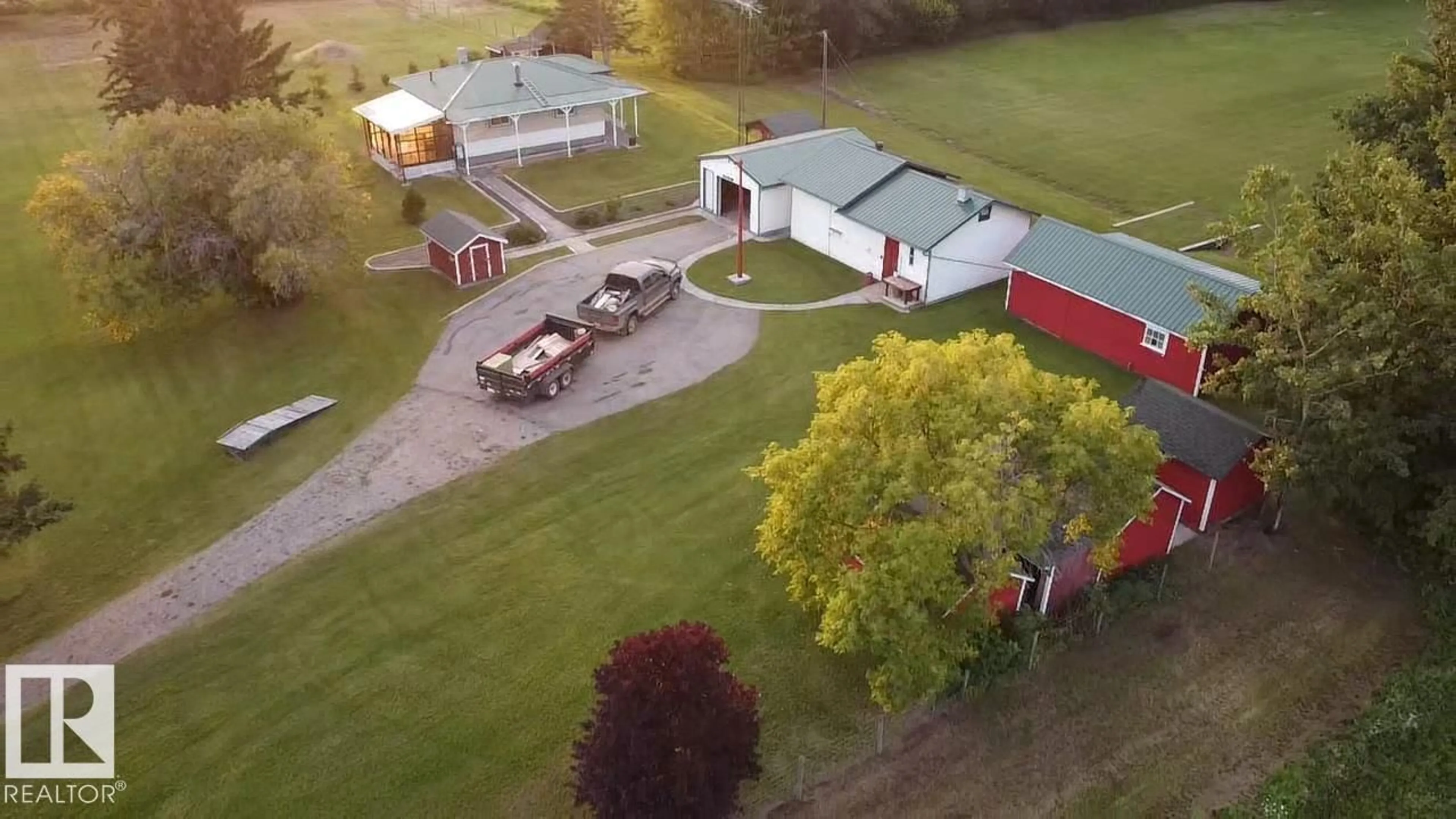 A pic from outside/outdoor area/front of a property/back of a property/a pic from drone, building for 12272 28 HI, Rural Smoky Lake County Alberta T0A3E0