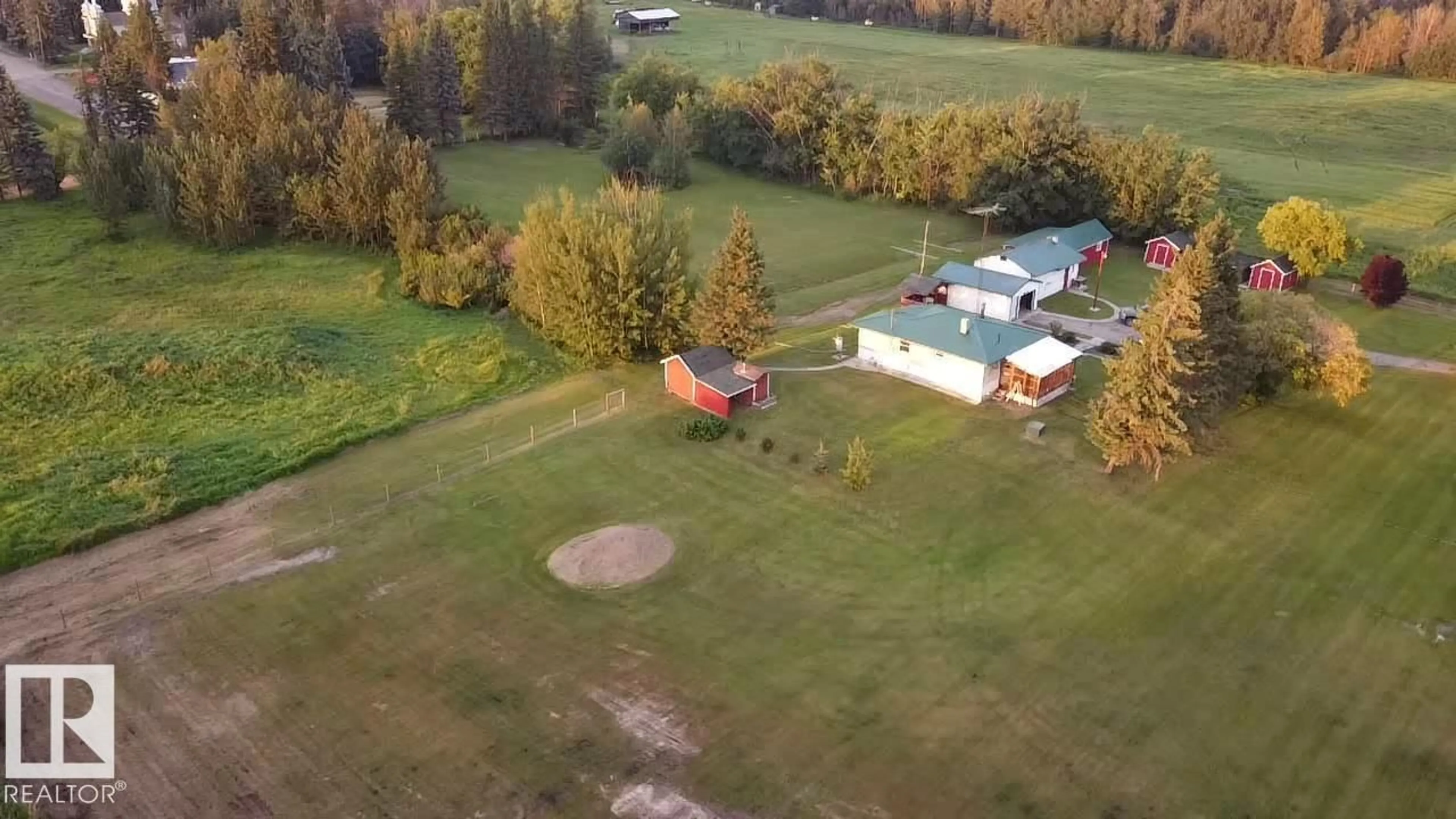 A pic from outside/outdoor area/front of a property/back of a property/a pic from drone, building for 12272 28 HI, Rural Smoky Lake County Alberta T0A3E0