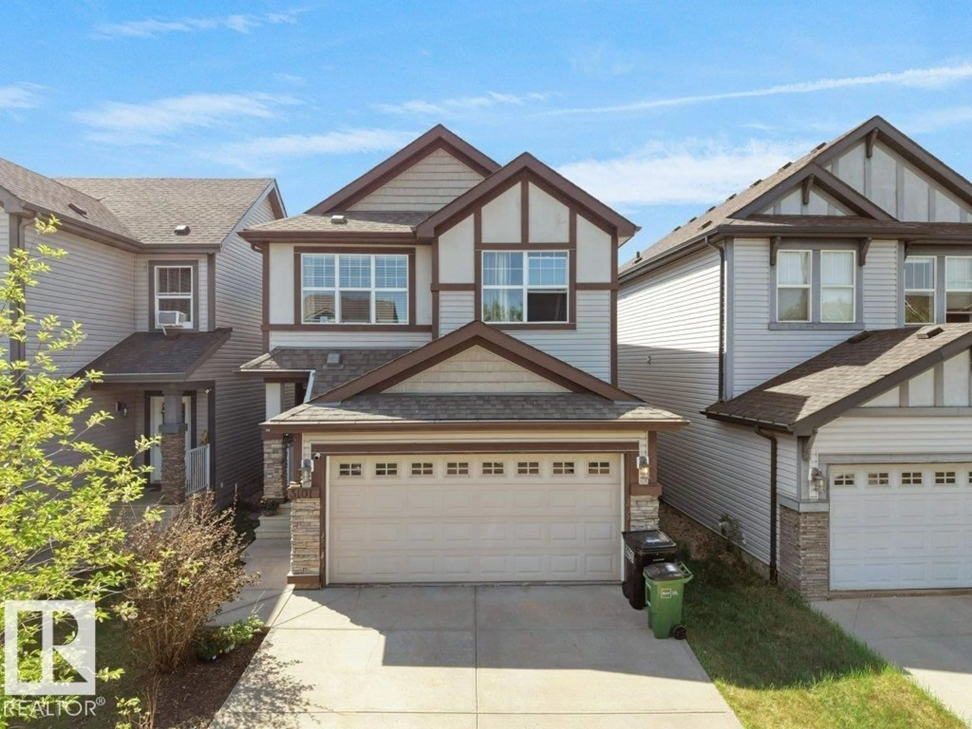 Home with vinyl exterior material, street for 3101 ARTHURS CR, Edmonton Alberta T6W2H7