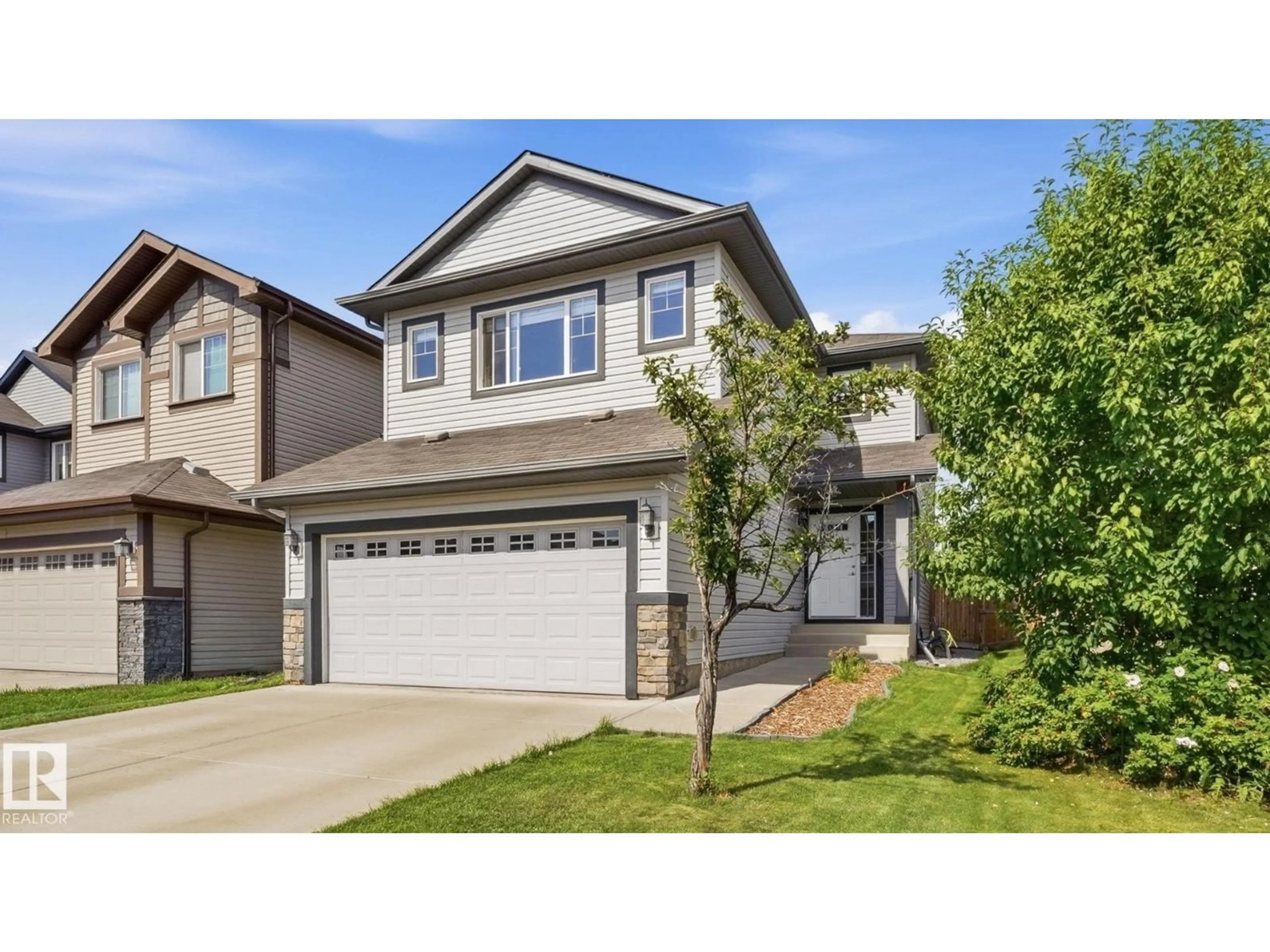 Home with vinyl exterior material, street for SW - 4610 WESTCLIFF PT, Edmonton Alberta T6W2S9