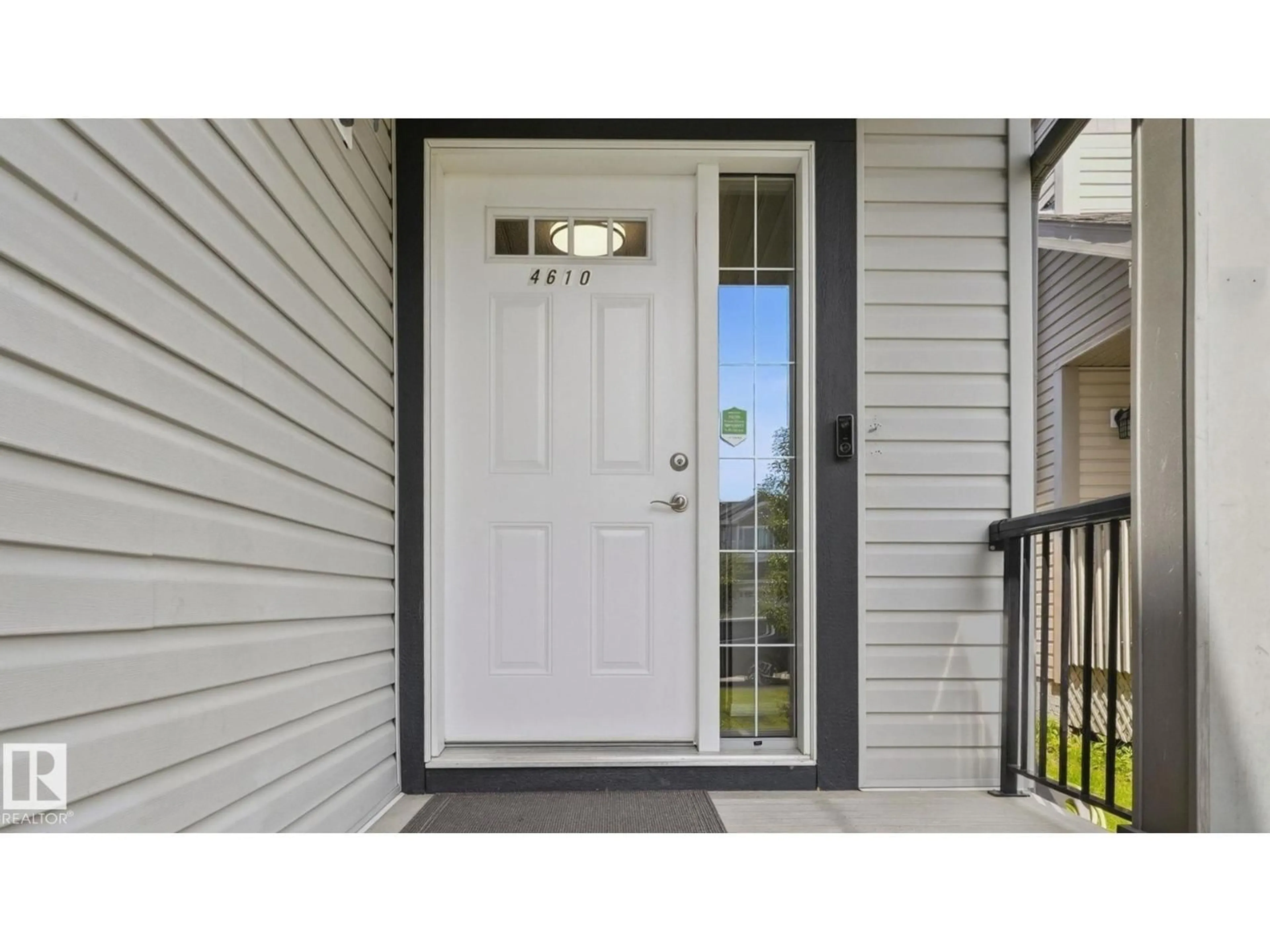 Indoor entryway for SW - 4610 WESTCLIFF PT, Edmonton Alberta T6W2S9