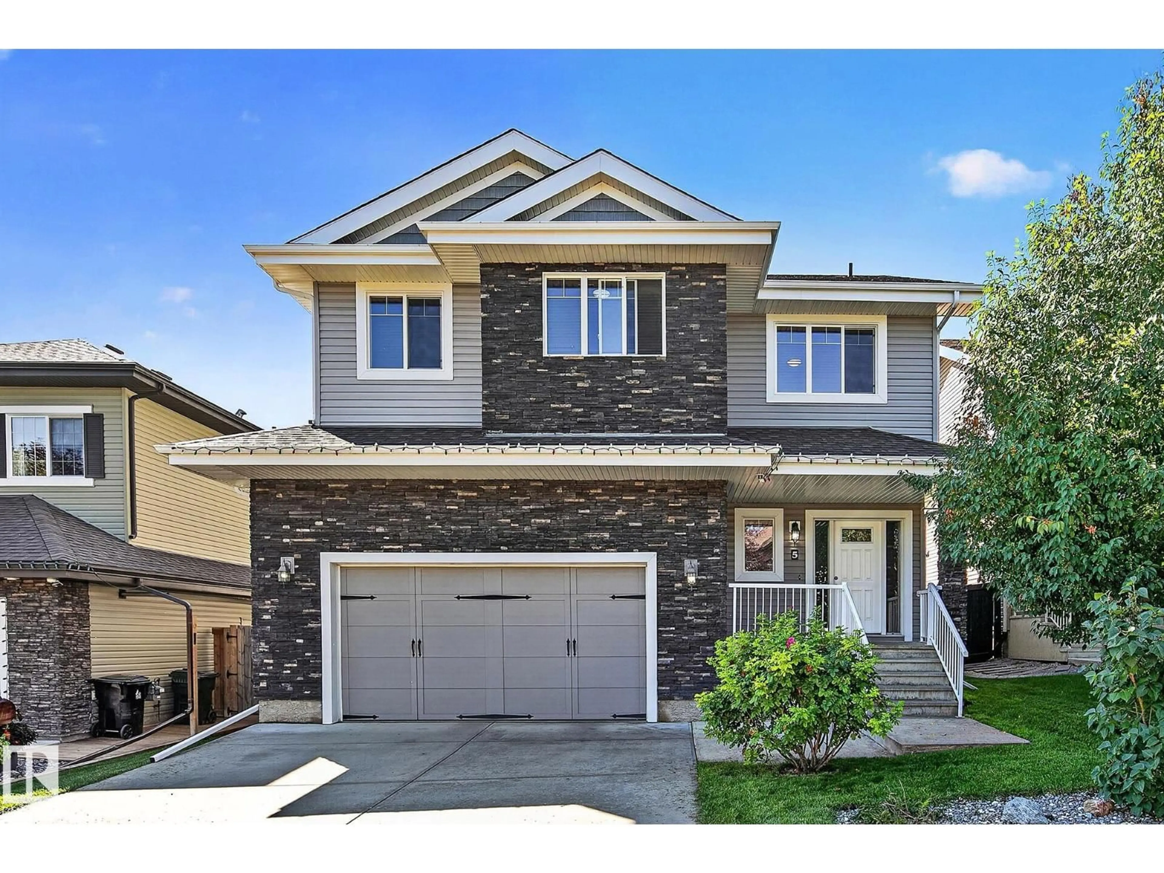 Home with vinyl exterior material, street for 5 VERONA CR, Spruce Grove Alberta T7X0J7
