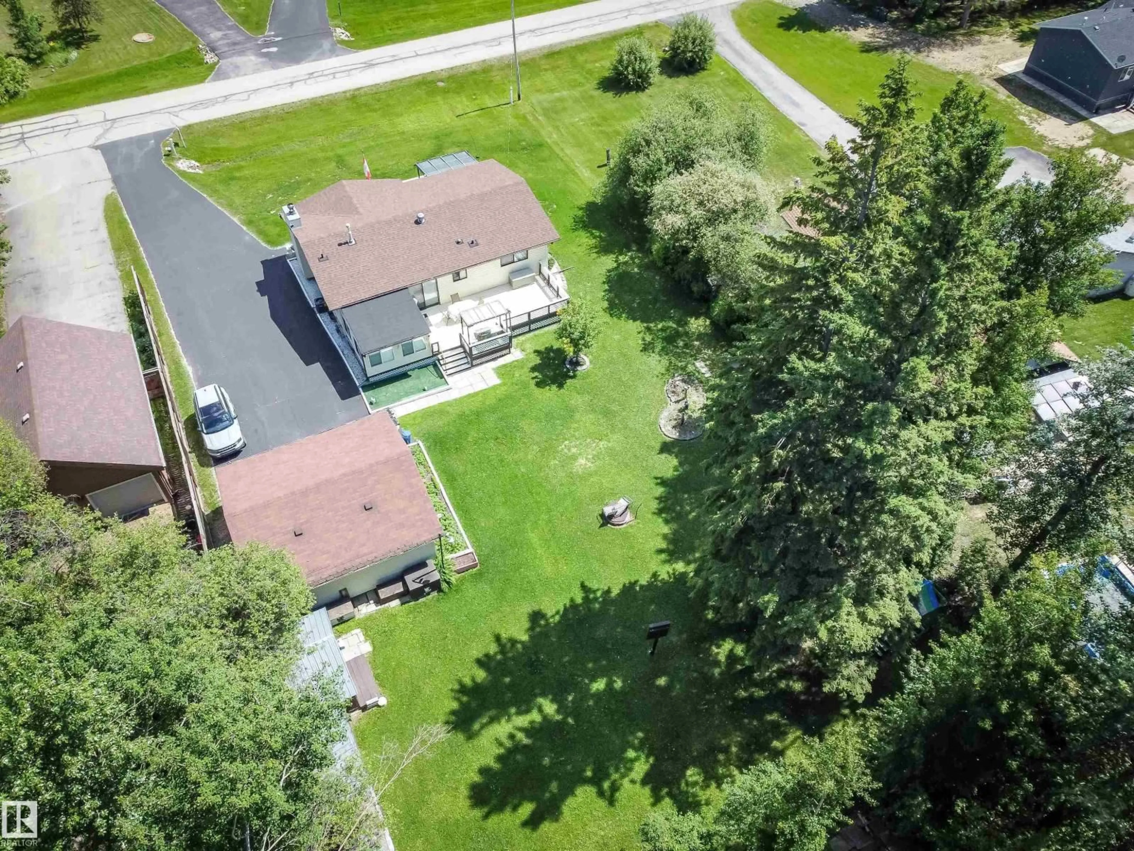 A pic from outside/outdoor area/front of a property/back of a property/a pic from drone, street for 4828 48 ST, Rural Lac Ste. Anne County Alberta T0E0A0