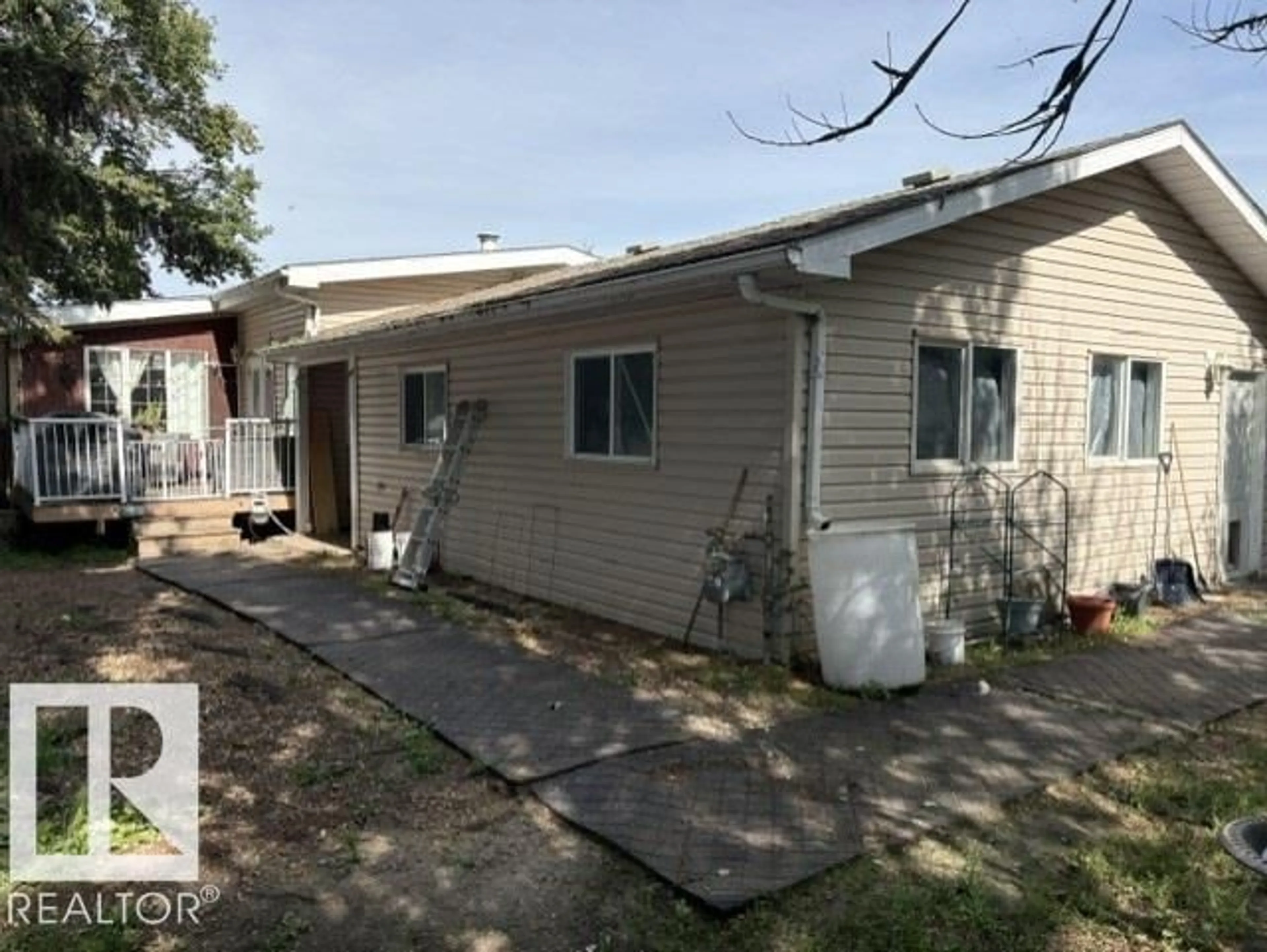 Home with vinyl exterior material, unknown for 9701 99 ST, Westlock Alberta T7P1Y5