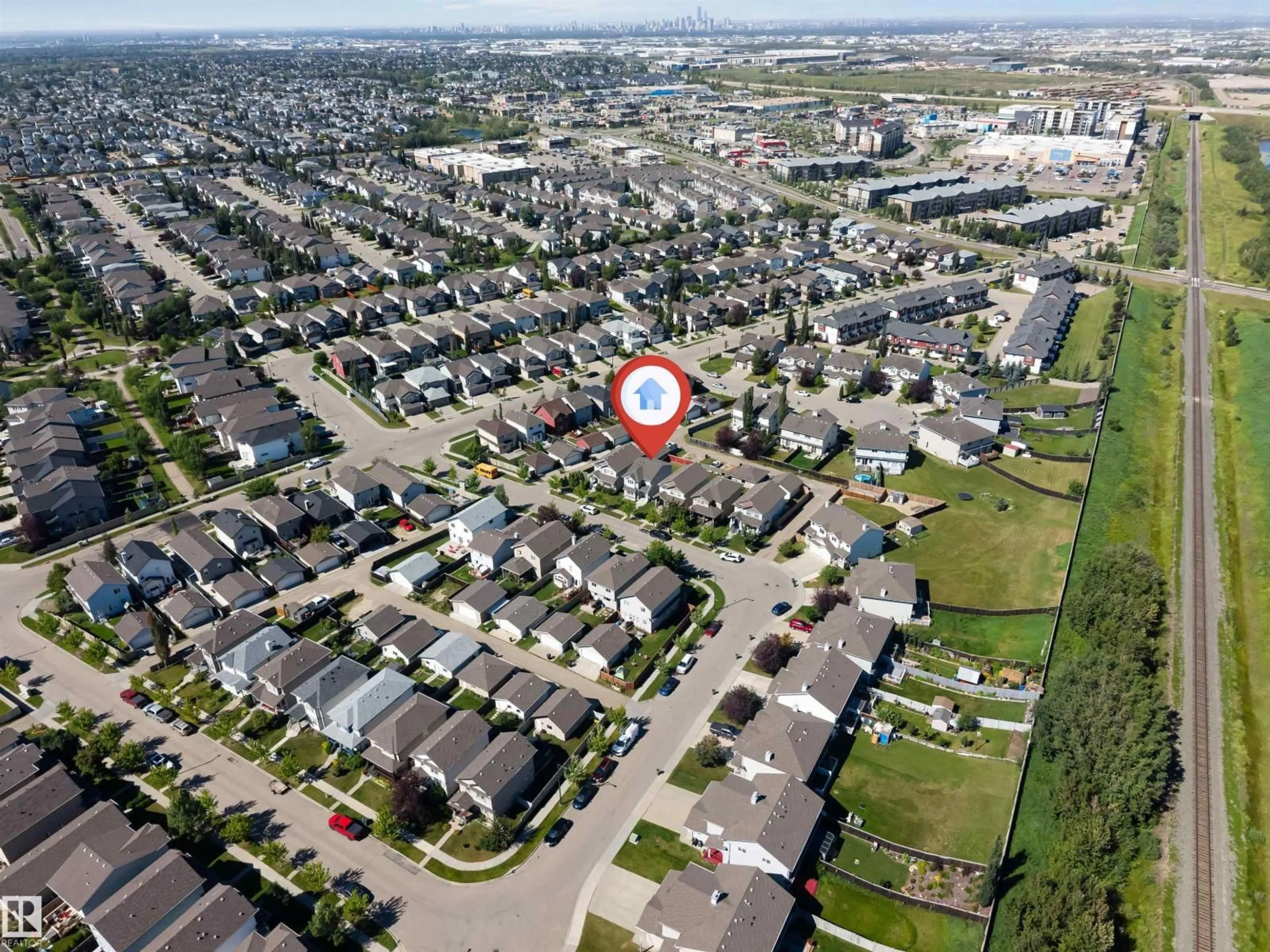 A pic from outside/outdoor area/front of a property/back of a property/a pic from drone, street for 1124 37A AV, Edmonton Alberta T6T0E7
