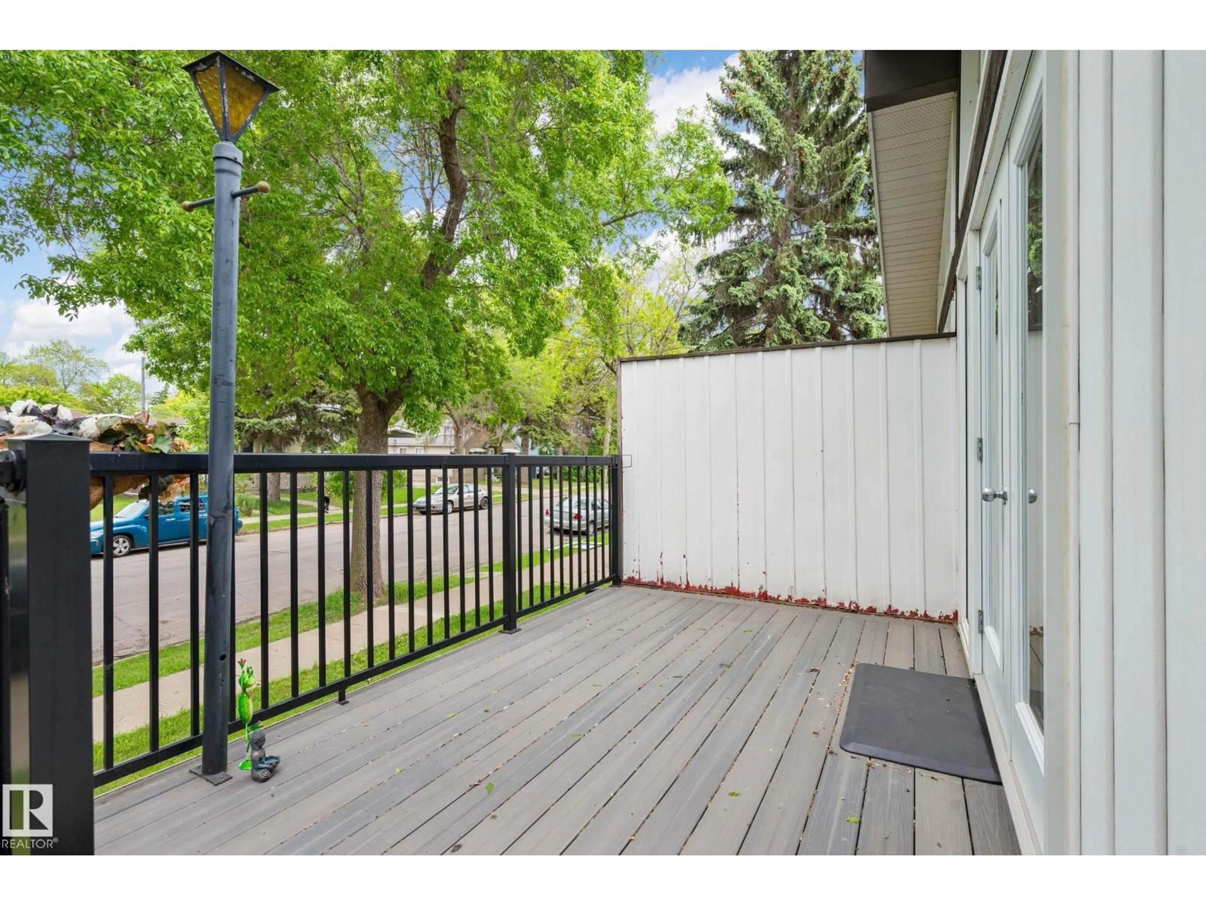 Patio, street for NW - 11828 & 11830 45 ST, Edmonton Alberta T5W2T4