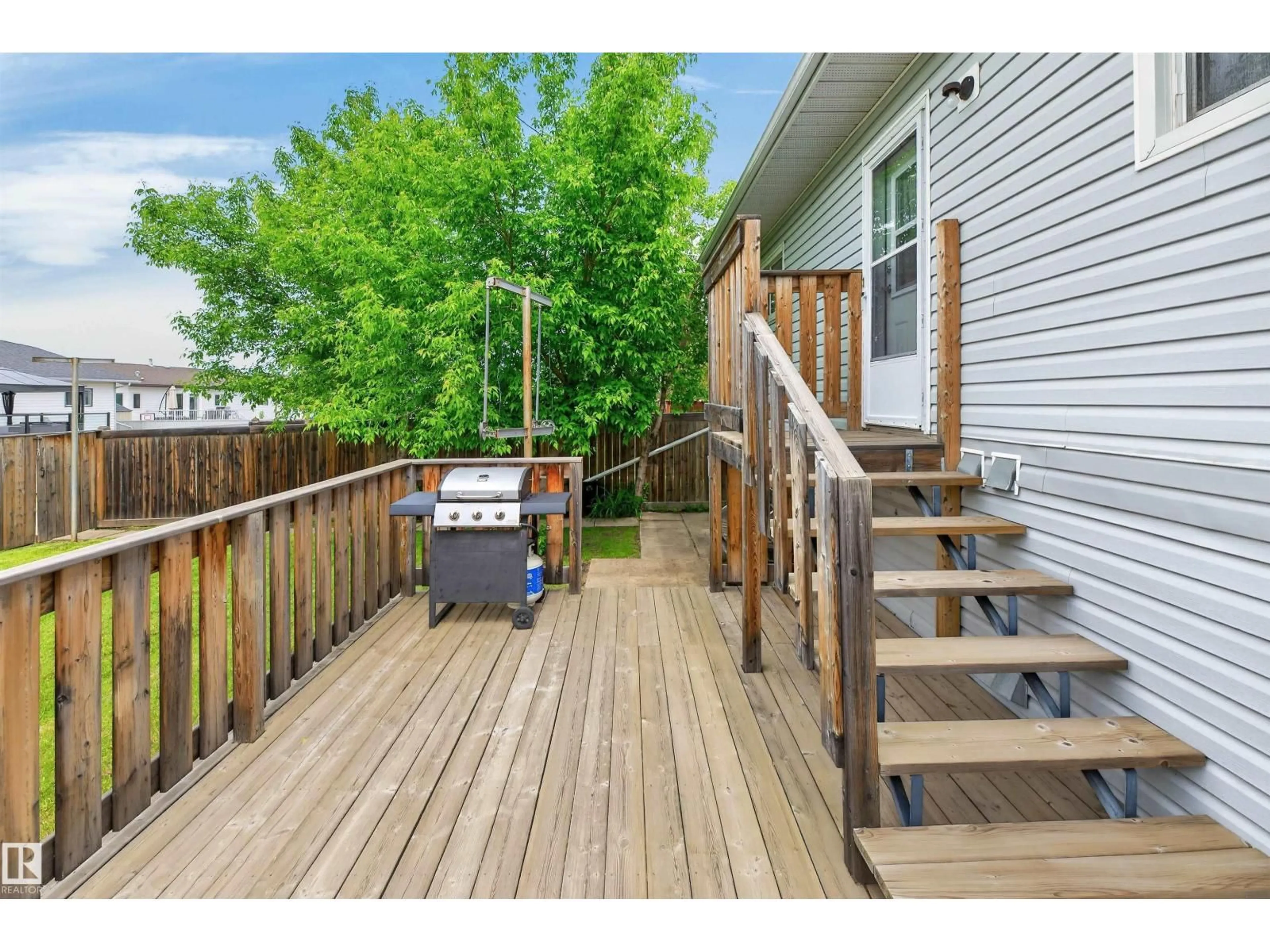 Patio, street for 5914 52 ST, Vegreville Alberta T9C1J1