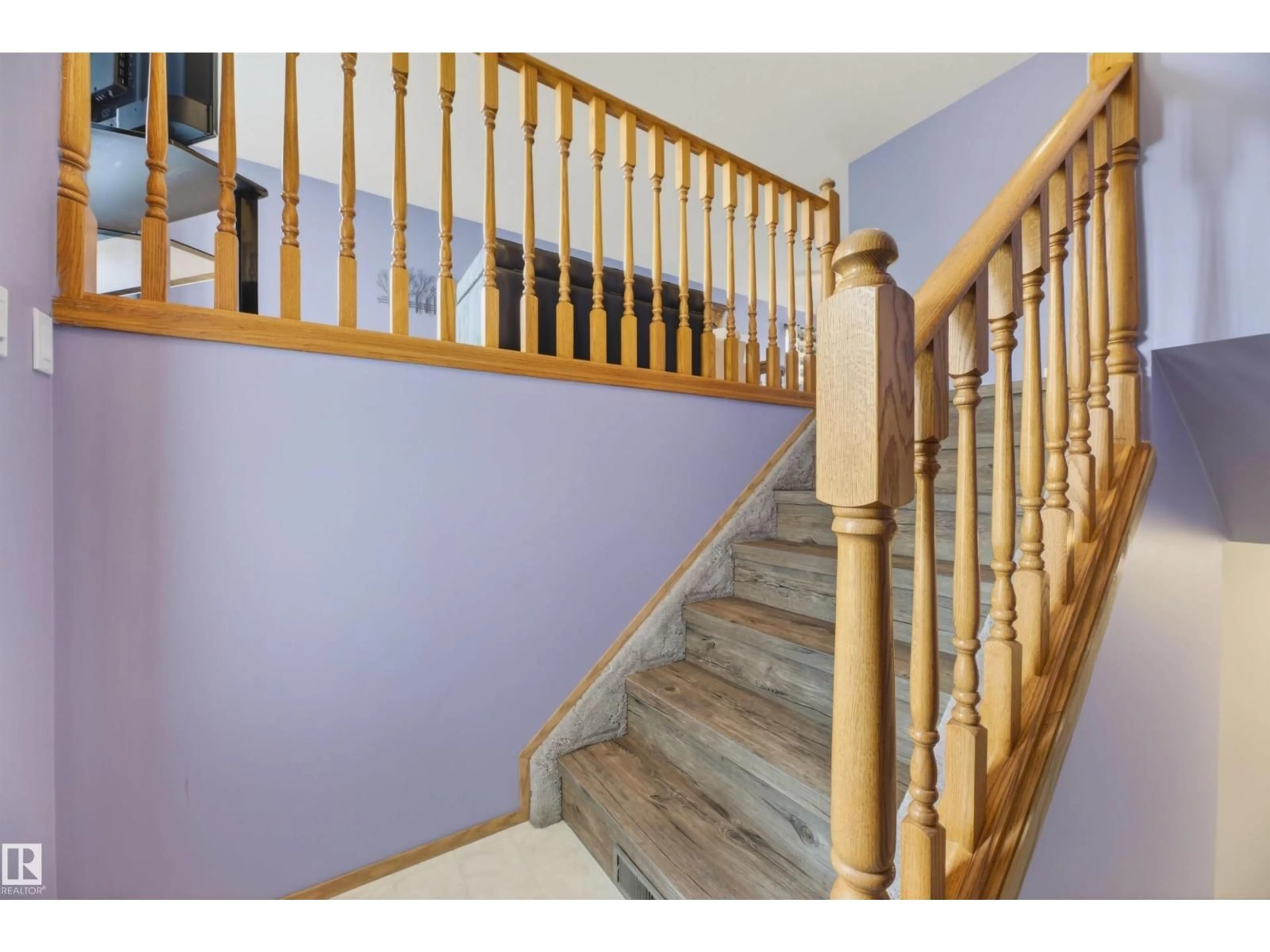 Stairs for 5914 52 ST, Vegreville Alberta T9C1J1