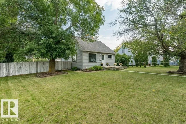 5423 48 ST, Wetaskiwin 2