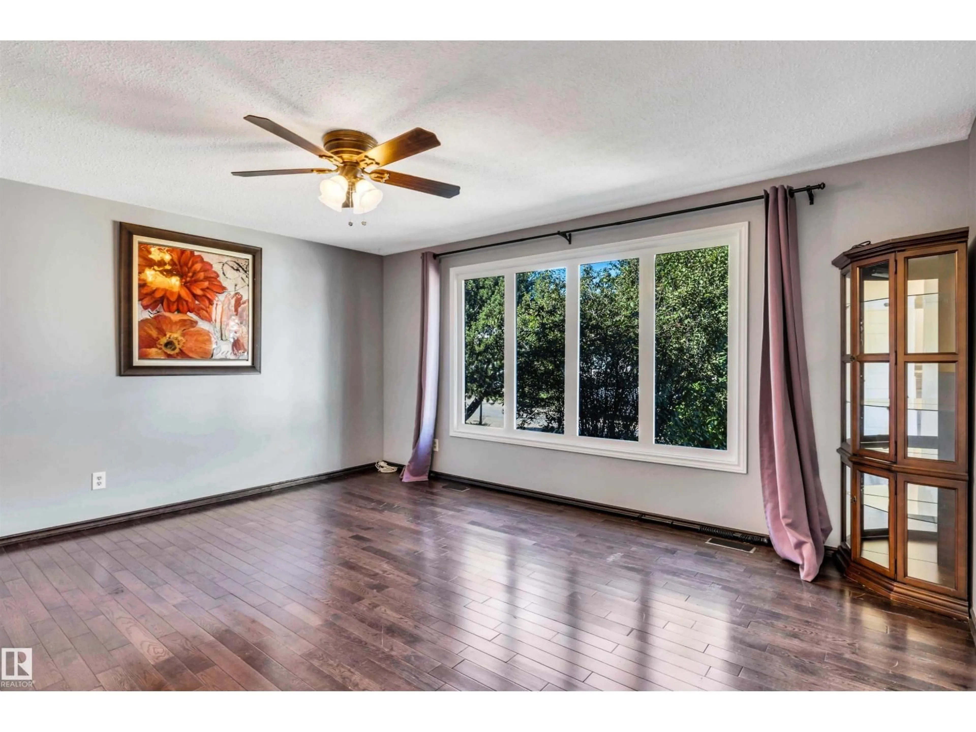 A pic of a room for NW - 10856 173 AV, Edmonton Alberta T5X3Z4