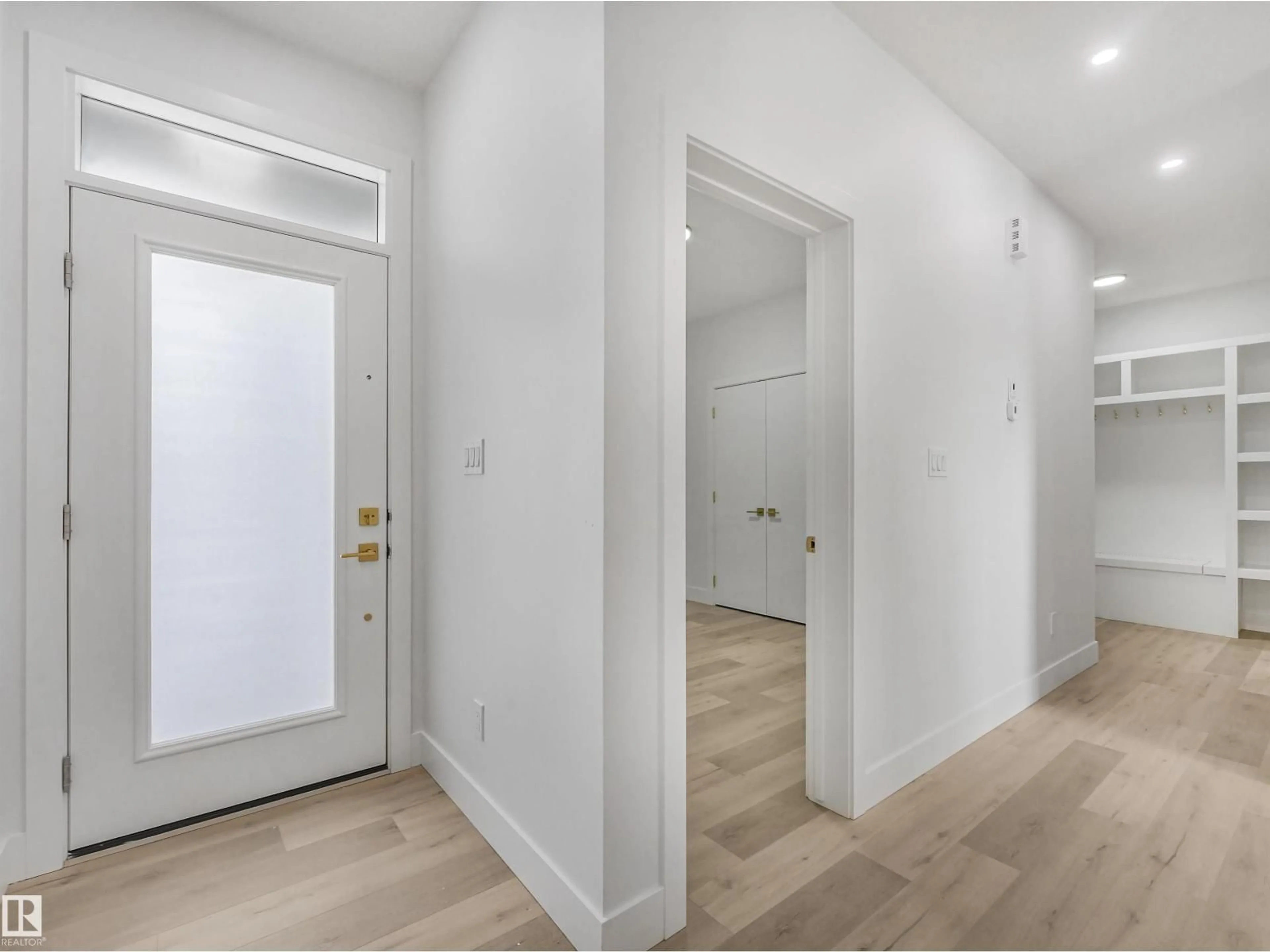Indoor entryway for 3508 44 AVENUE, Beaumont Alberta T4X3G9