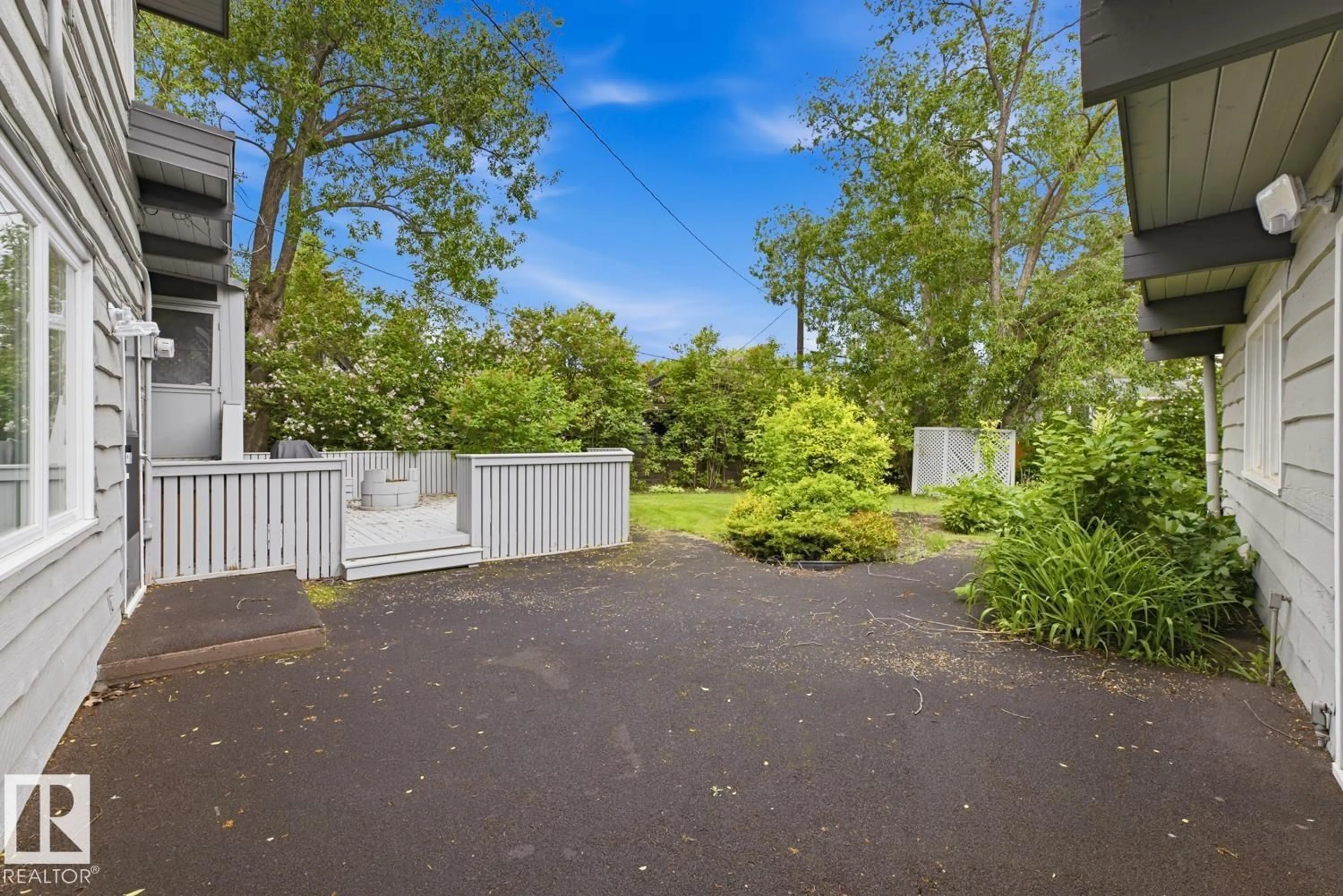 Patio, street for 7508 139 ST, Edmonton Alberta T5R0E8