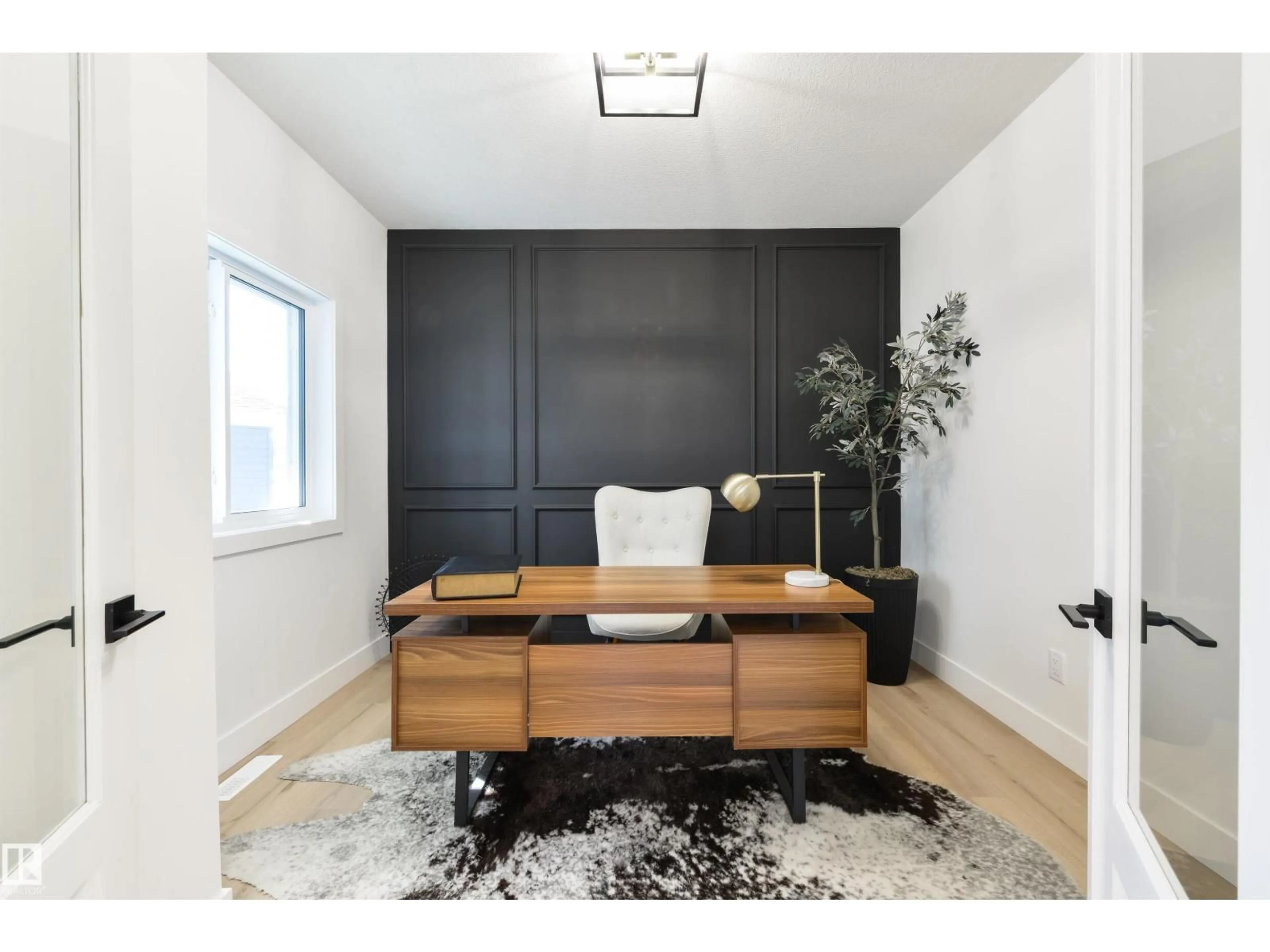 Indoor entryway for 34 HARLEY WY, Spruce Grove Alberta T7X0X4