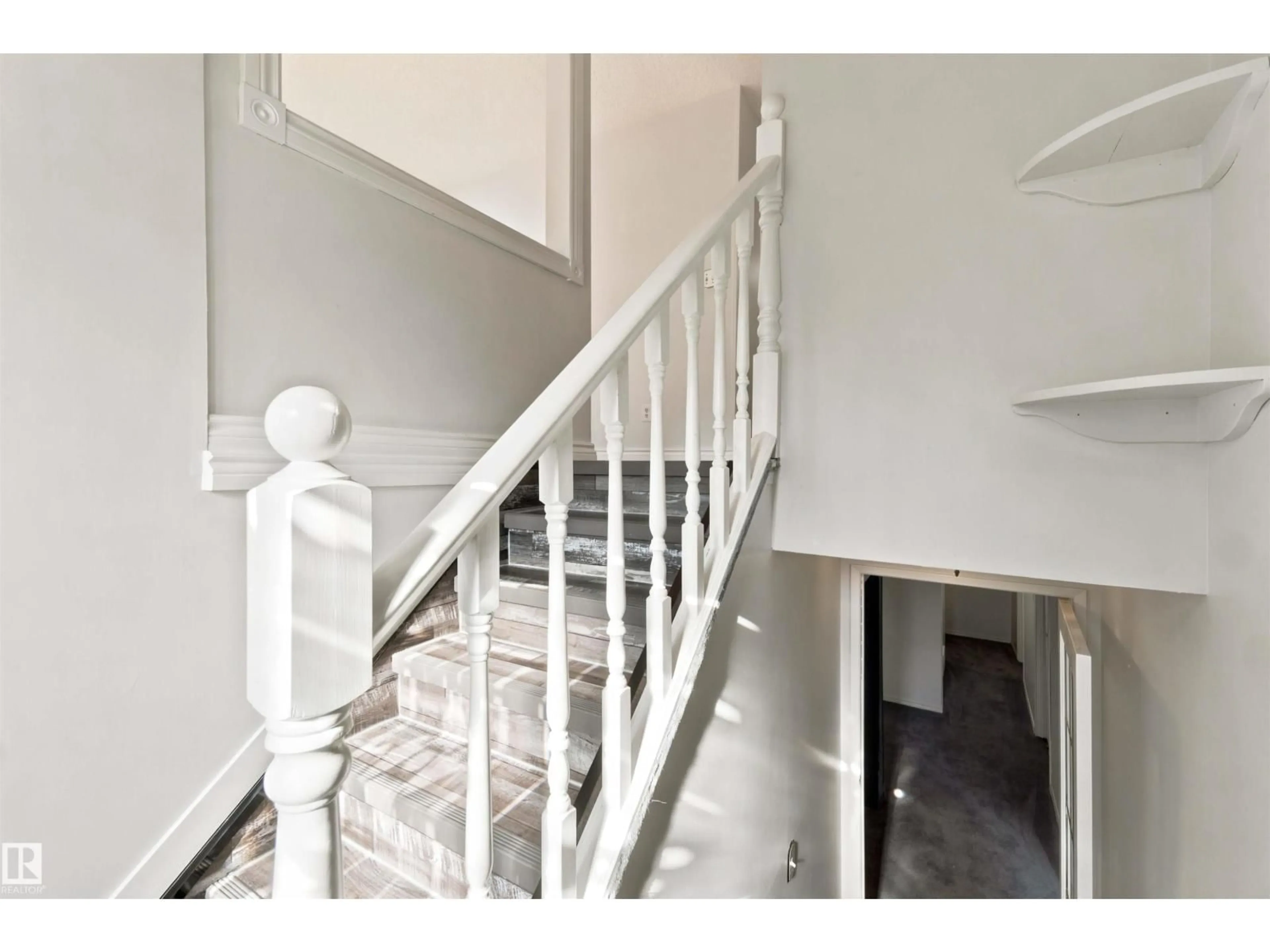 Stairs for 548 SUNNYDALE RD, Morinville Alberta T8R1B8