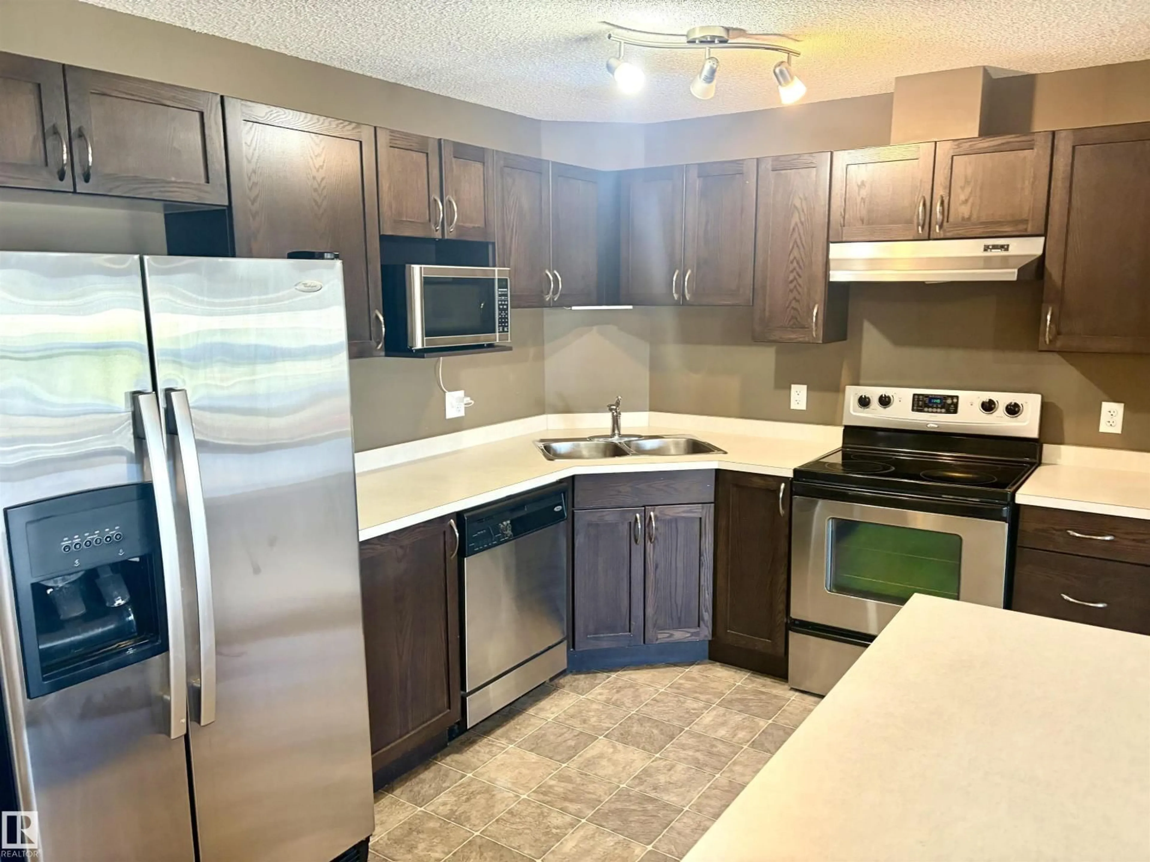 Standard kitchen, unknown for 1304 SIMPSON DR, Edmonton Alberta T6R0N2