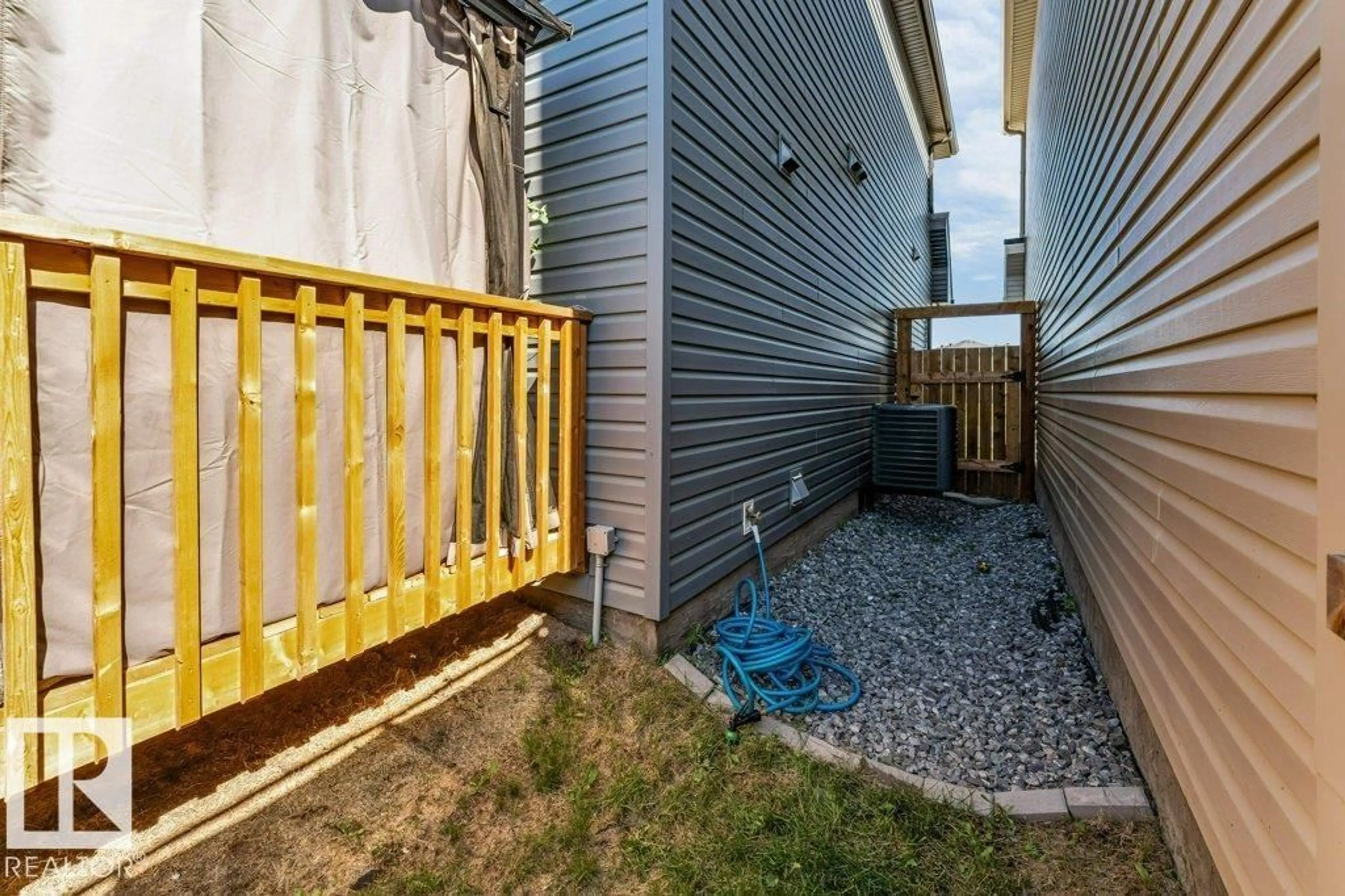 Patio, street for 9445 COLAK LN, Edmonton Alberta T6W5G7