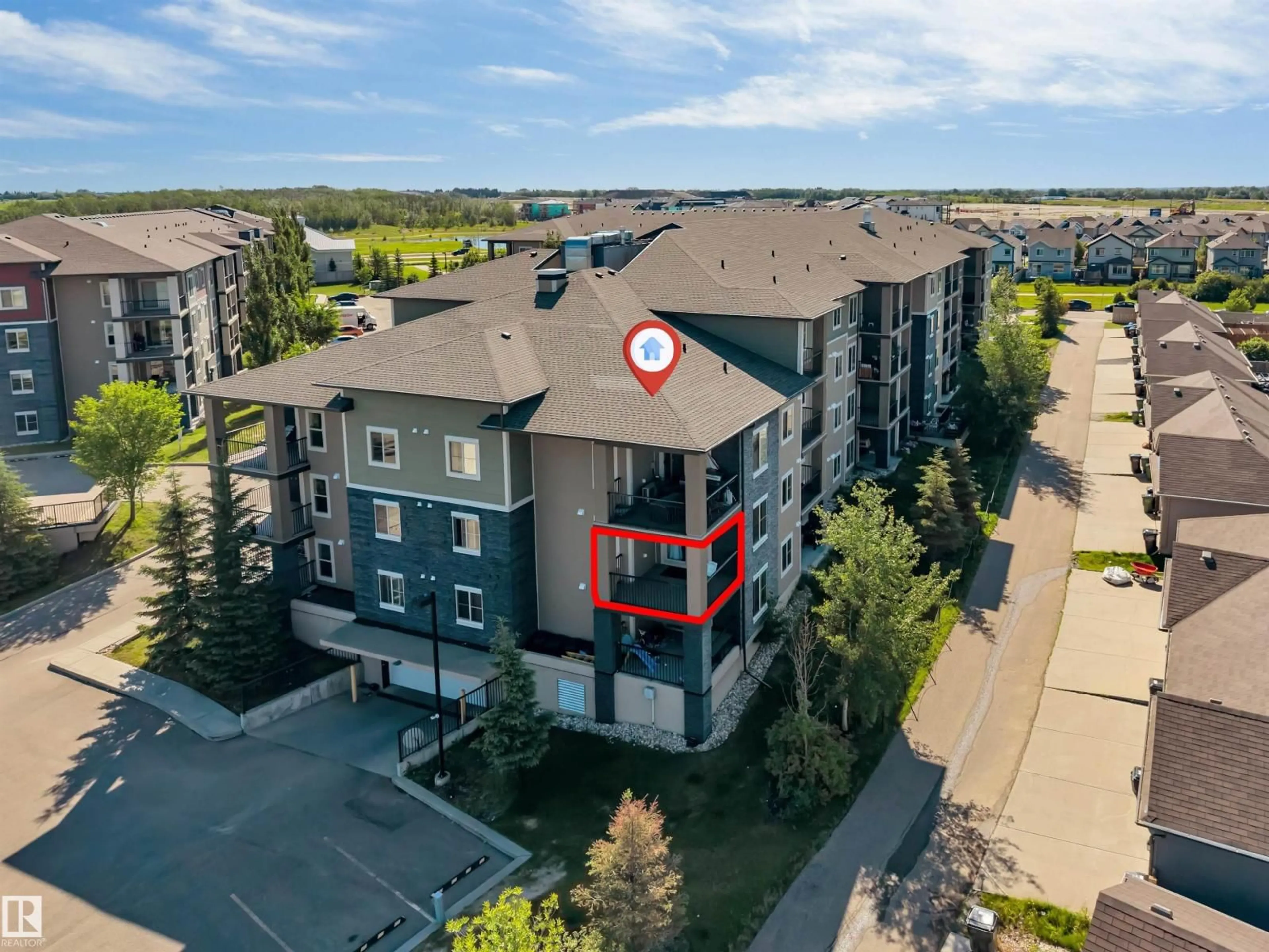 A pic from outside/outdoor area/front of a property/back of a property/a pic from drone, unknown for 225 WATT CM, Edmonton Alberta T6X2C6