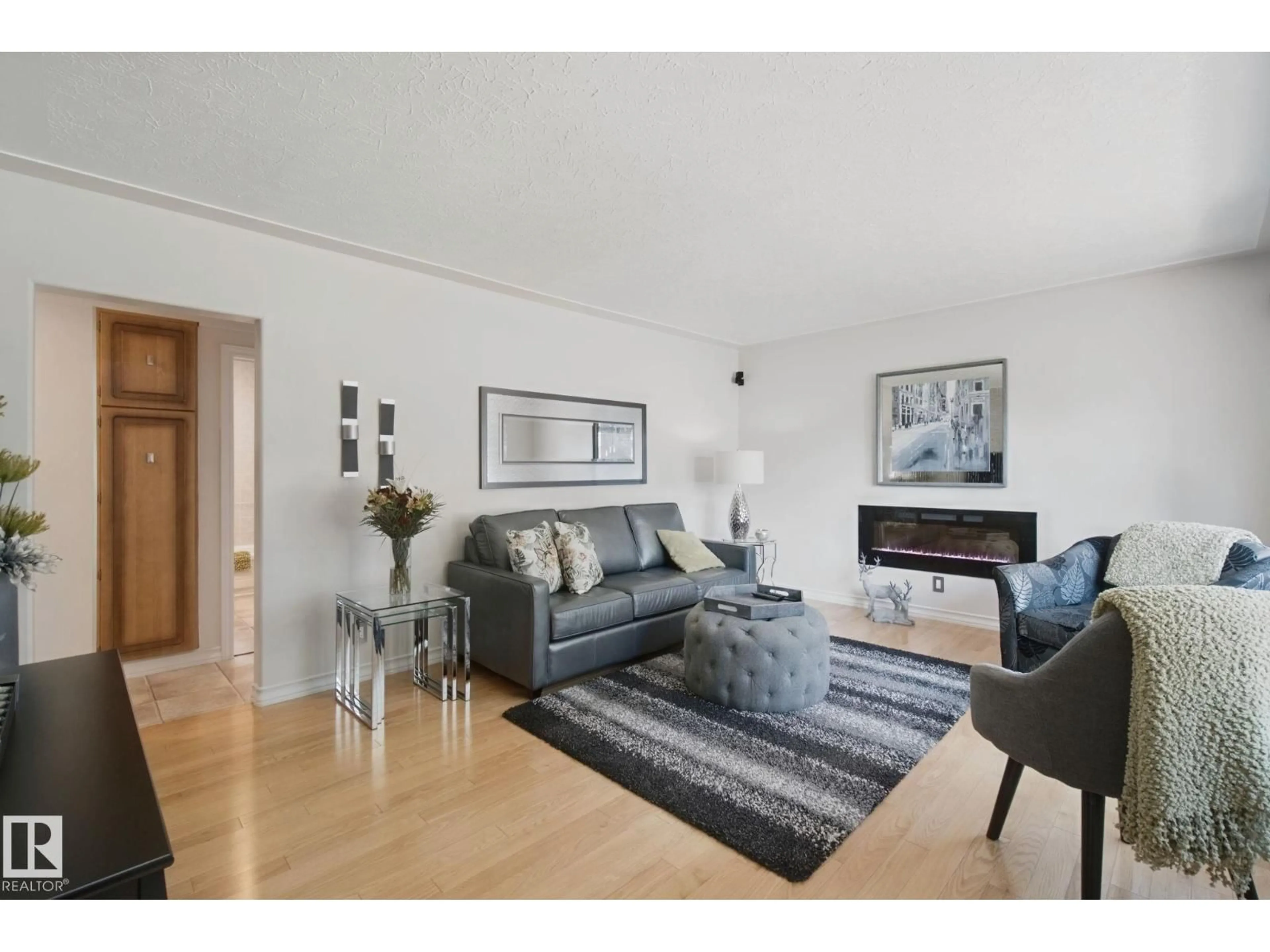 Living room with furniture, unknown for 12916 63 ST, Edmonton Alberta T5A0W3