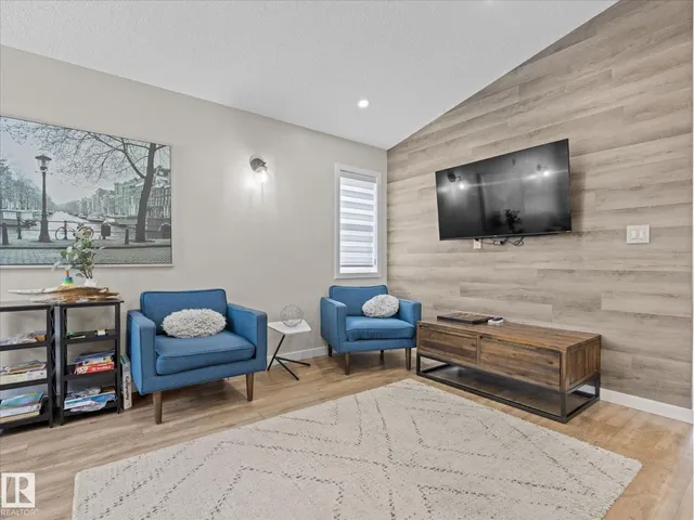 NW - 10109 80 ST, Edmonton 5