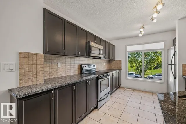 1804 70 ST, Edmonton 3