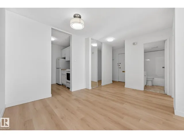 207 - 11007 83 AV, Edmonton 5