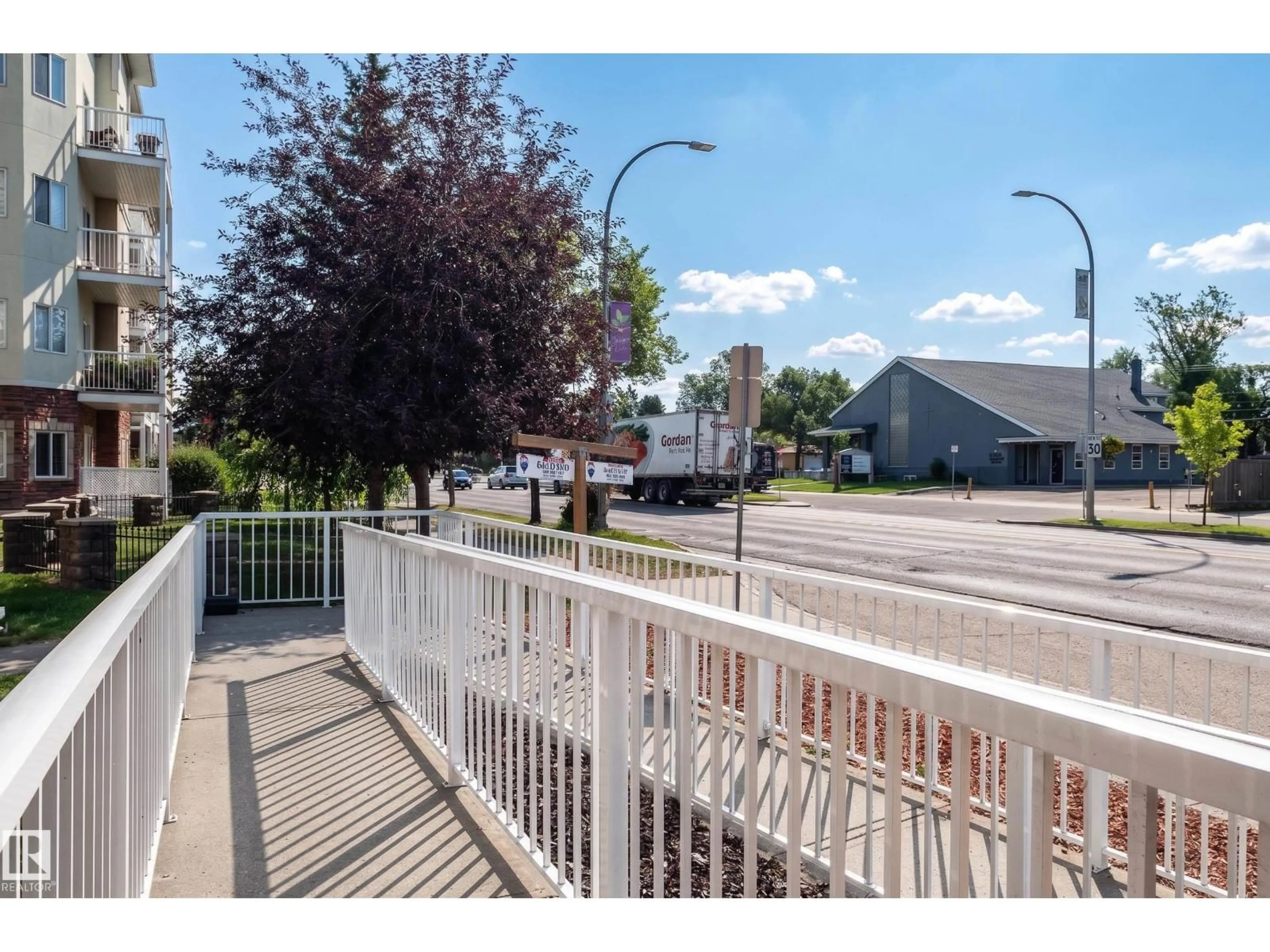 Patio, street for 319 - 8528 82 AV, Edmonton Alberta T6C0Y8