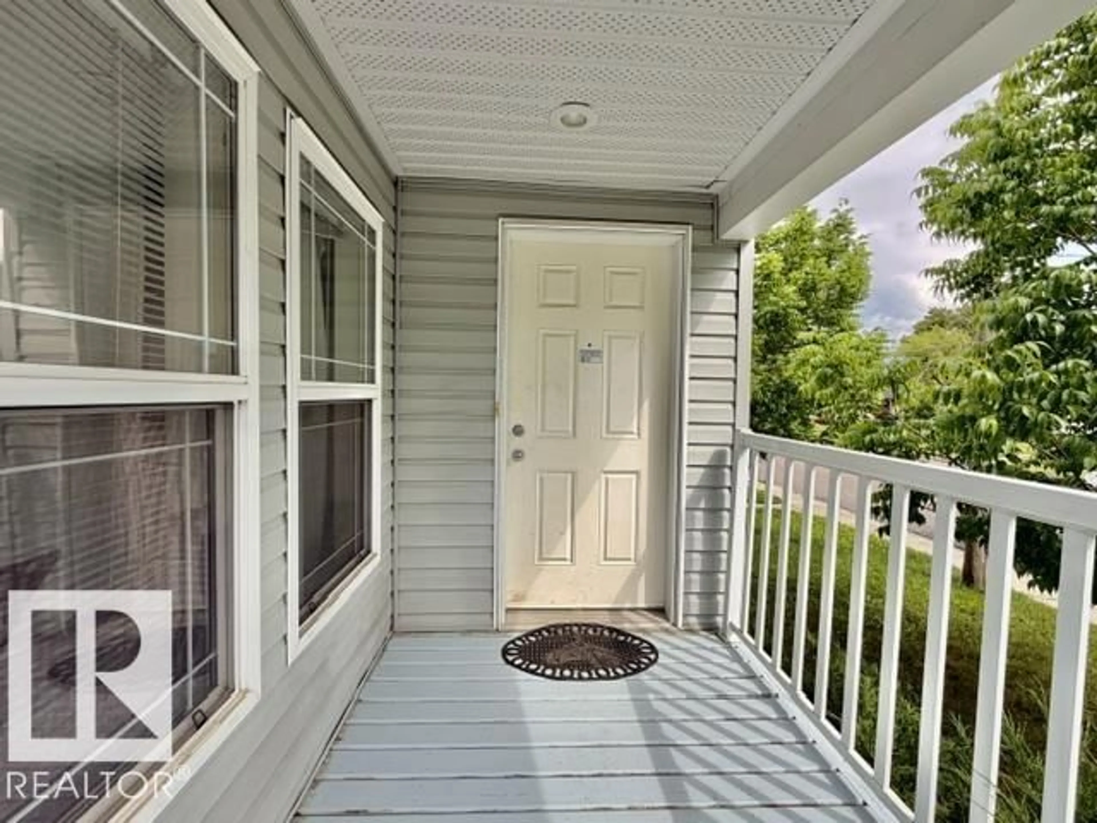 Home with vinyl exterior material, street for 4810 48 AV, Wetaskiwin Alberta T9A0E7