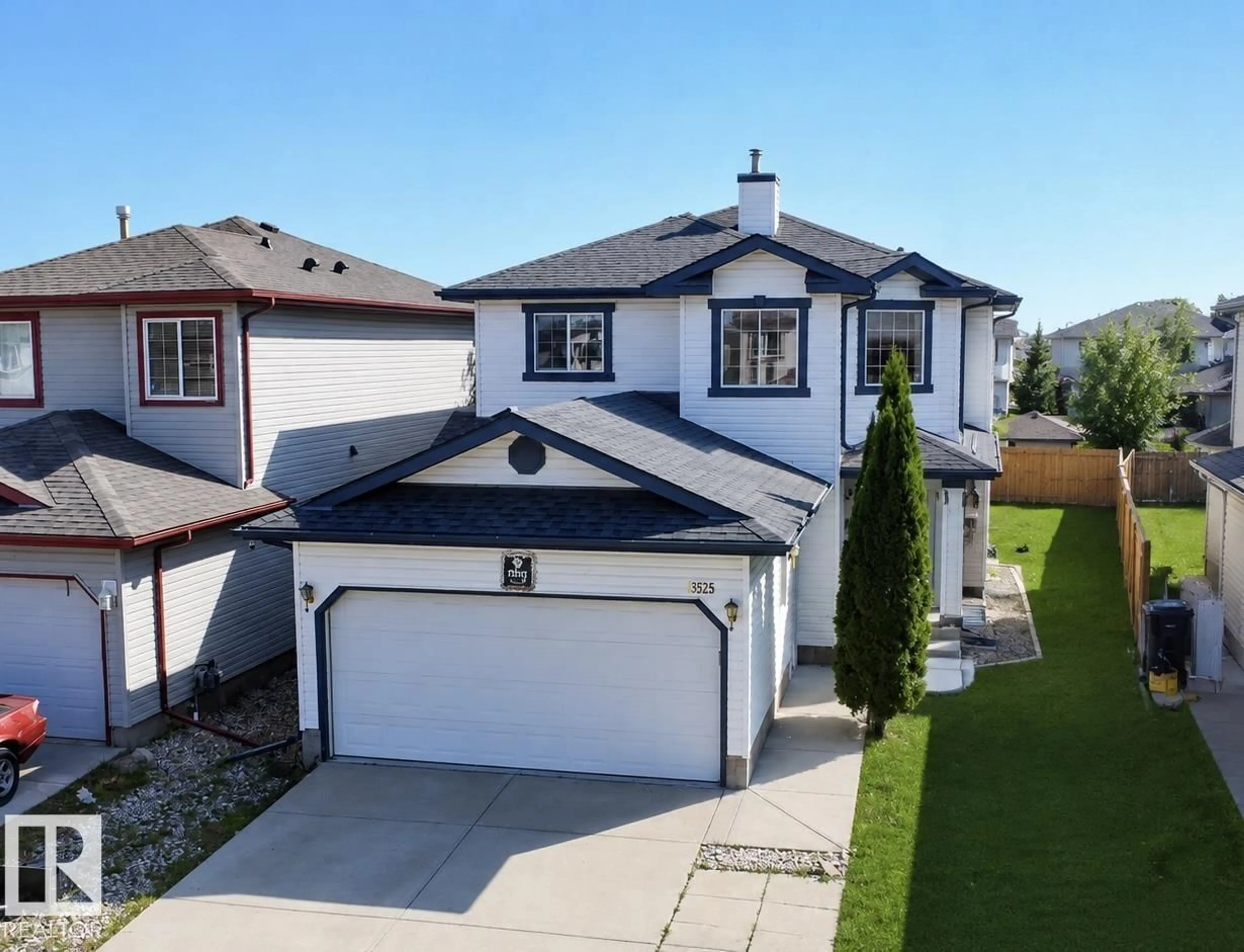 A pic from outside/outdoor area/front of a property/back of a property/a pic from drone, street for 3525 22 ST NW, Edmonton Alberta T6T1W2