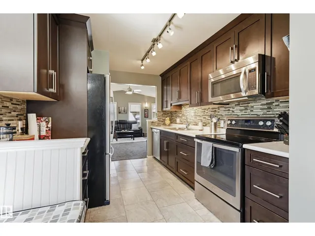 NW - 10552 45 ST, Edmonton 2