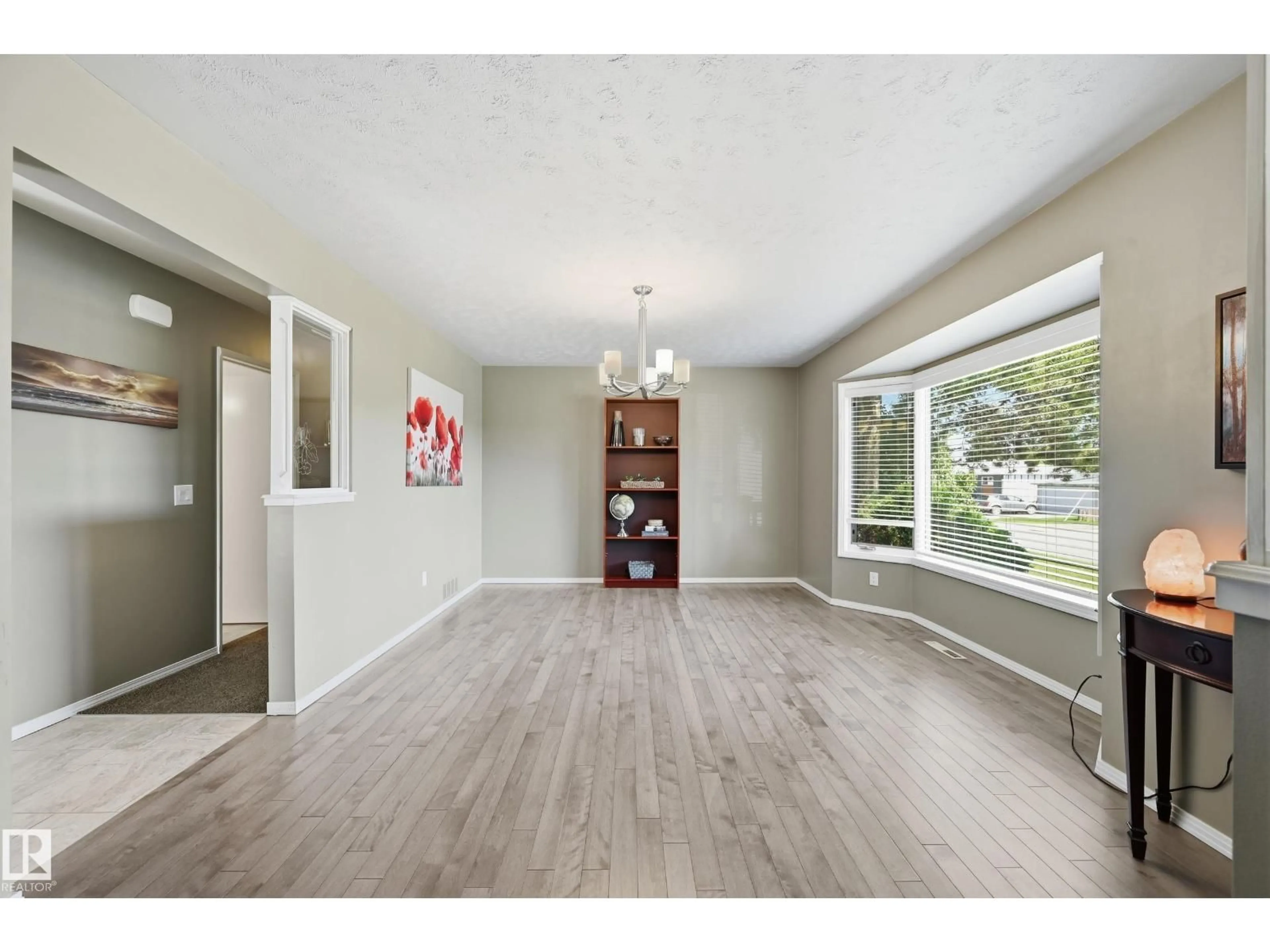 Unknown for NW - 10552 45 ST, Edmonton Alberta T6A1X5