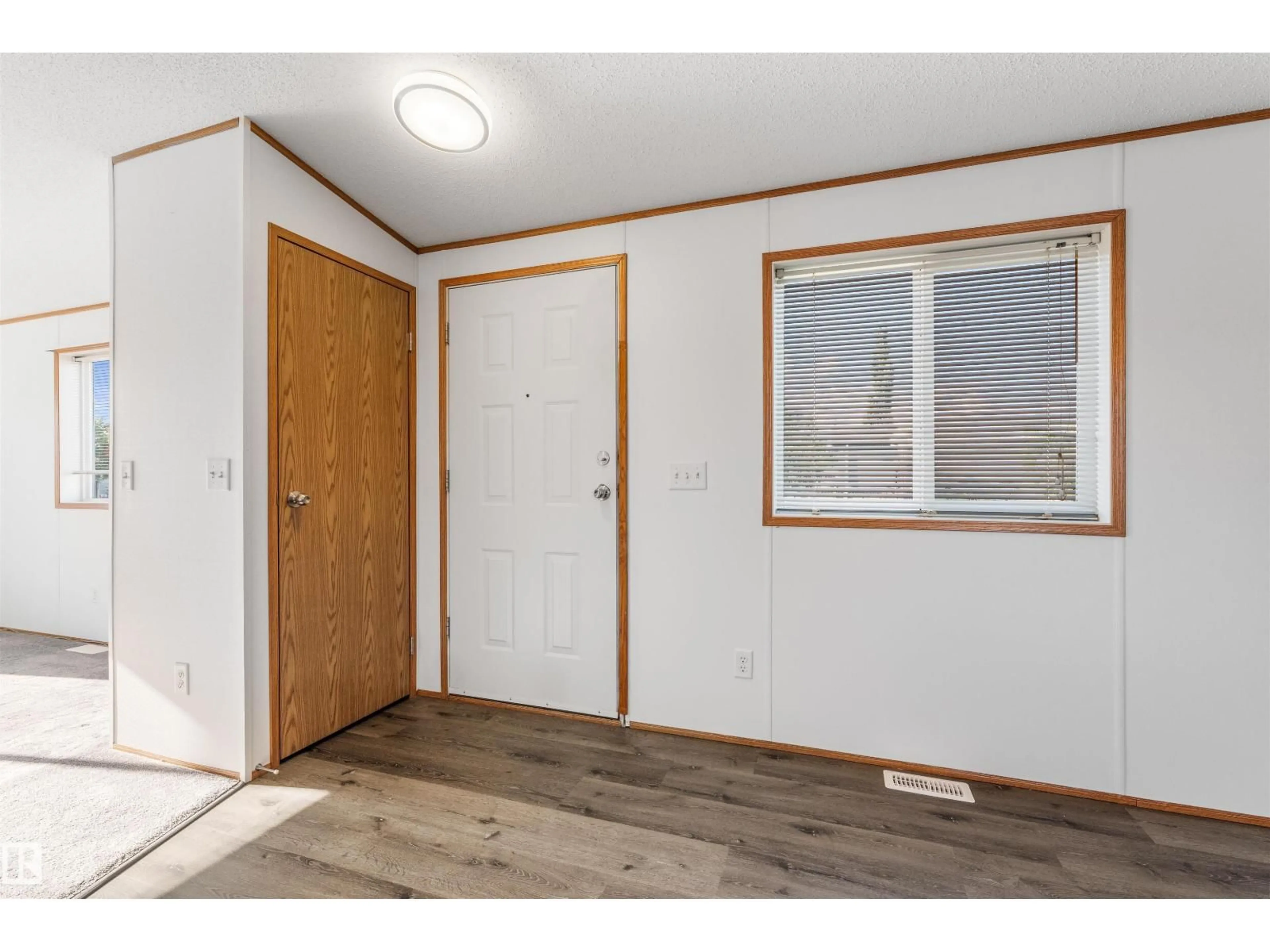 Indoor entryway for 4735 50 ST, Vimy Alberta T0G2J0