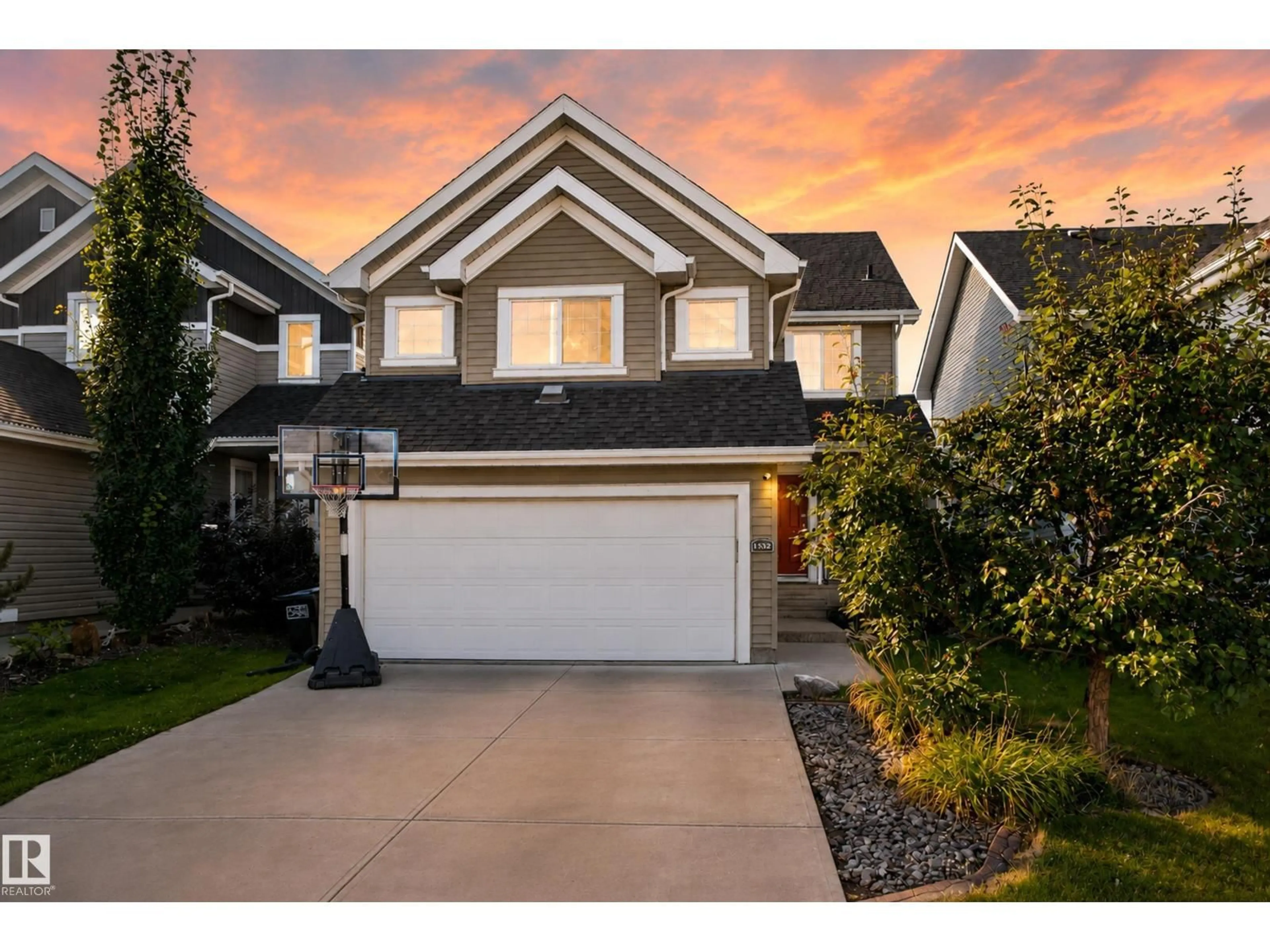 Home with vinyl exterior material, street for SW - 1332 72 ST, Edmonton Alberta T6X0H2