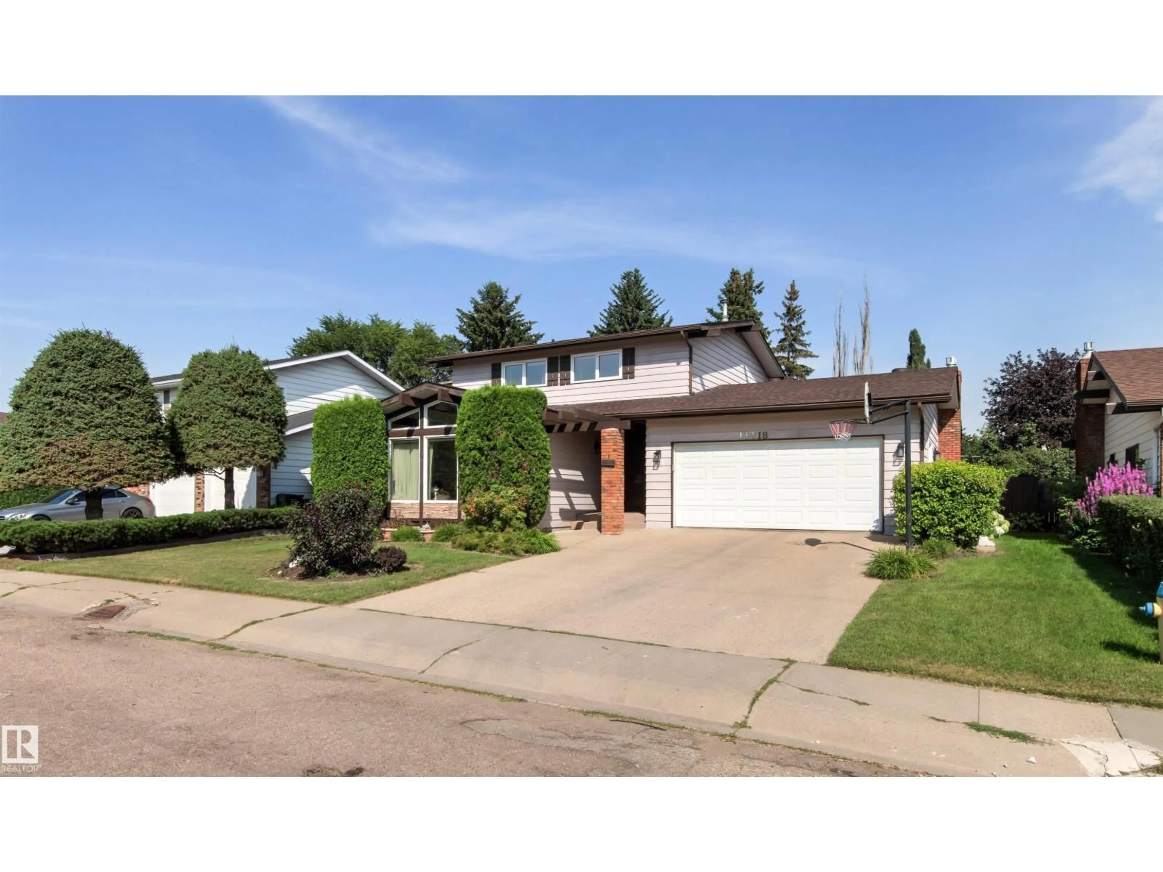 Unknown for 11118 23A AV, Edmonton Alberta T6J4N9