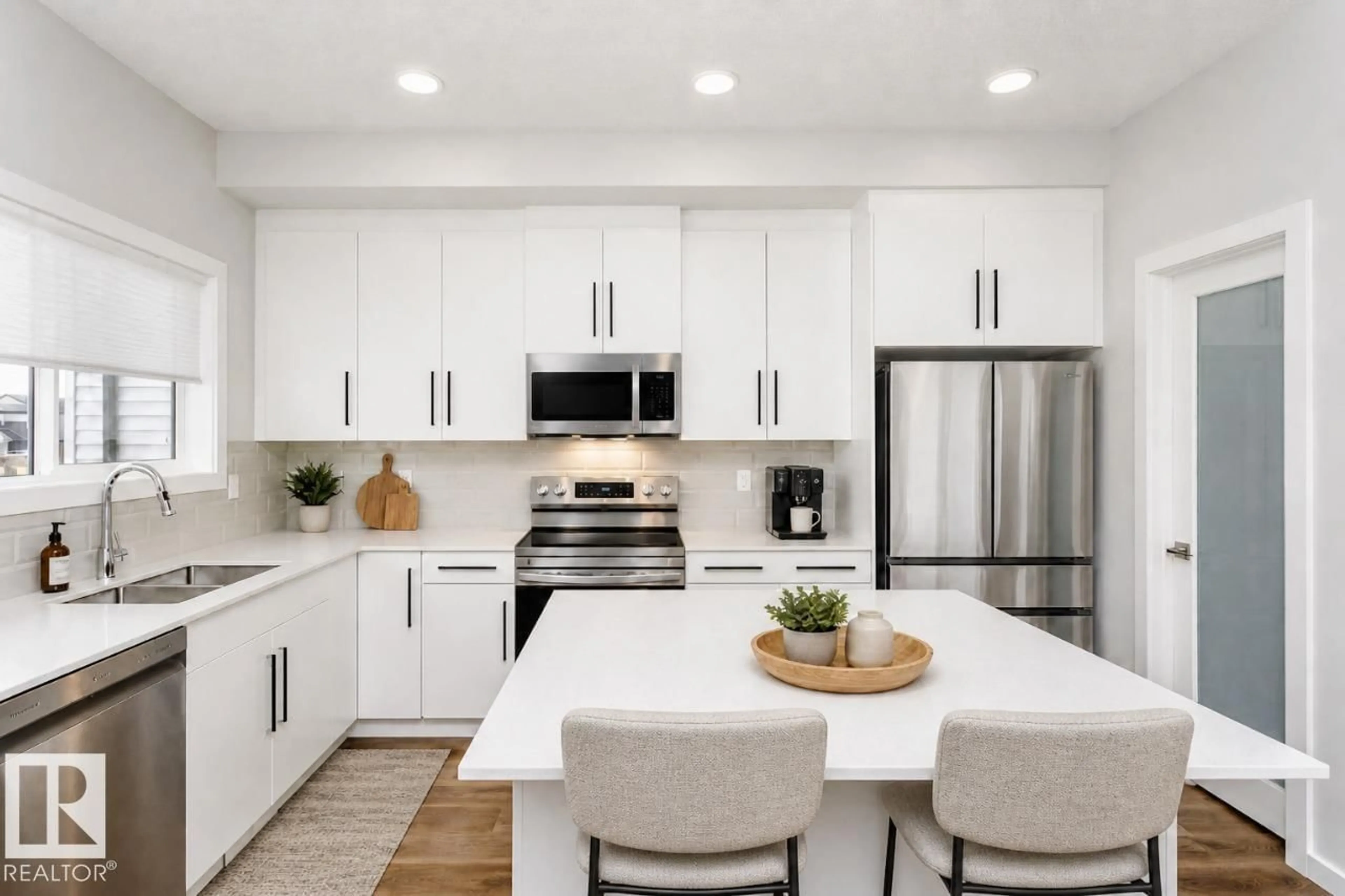 Open concept kitchen, ceramic/tile floor for 27 LEAWOOD LI, Spruce Grove Alberta T7X4V1