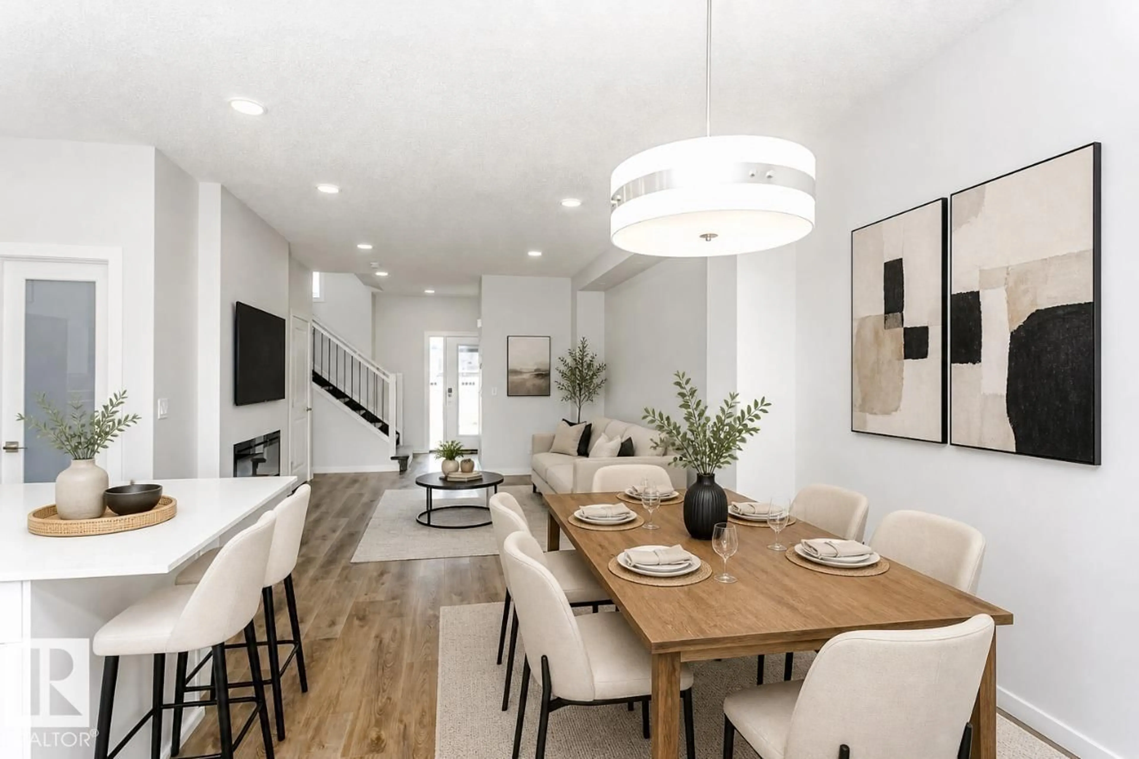Dining room, wood/laminate floor for 27 LEAWOOD LI, Spruce Grove Alberta T7X4V1